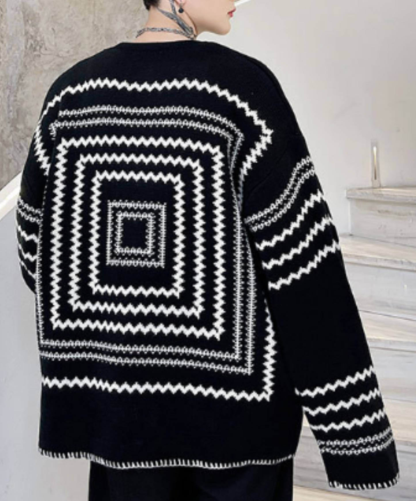 geometric pattern round neck sweater EN1260