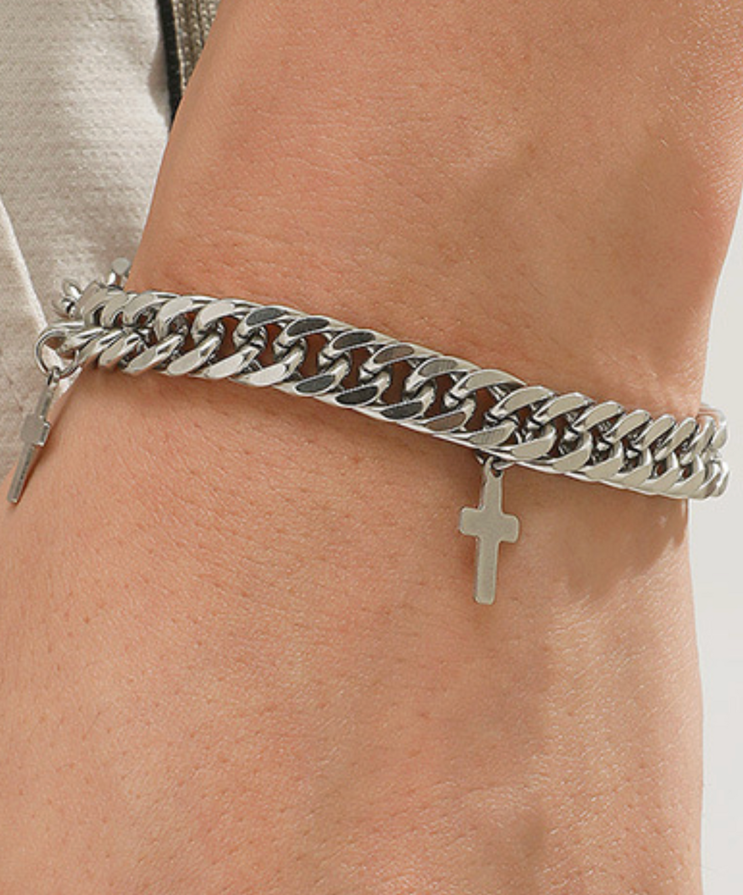 thick chain cross bracelet EN2513