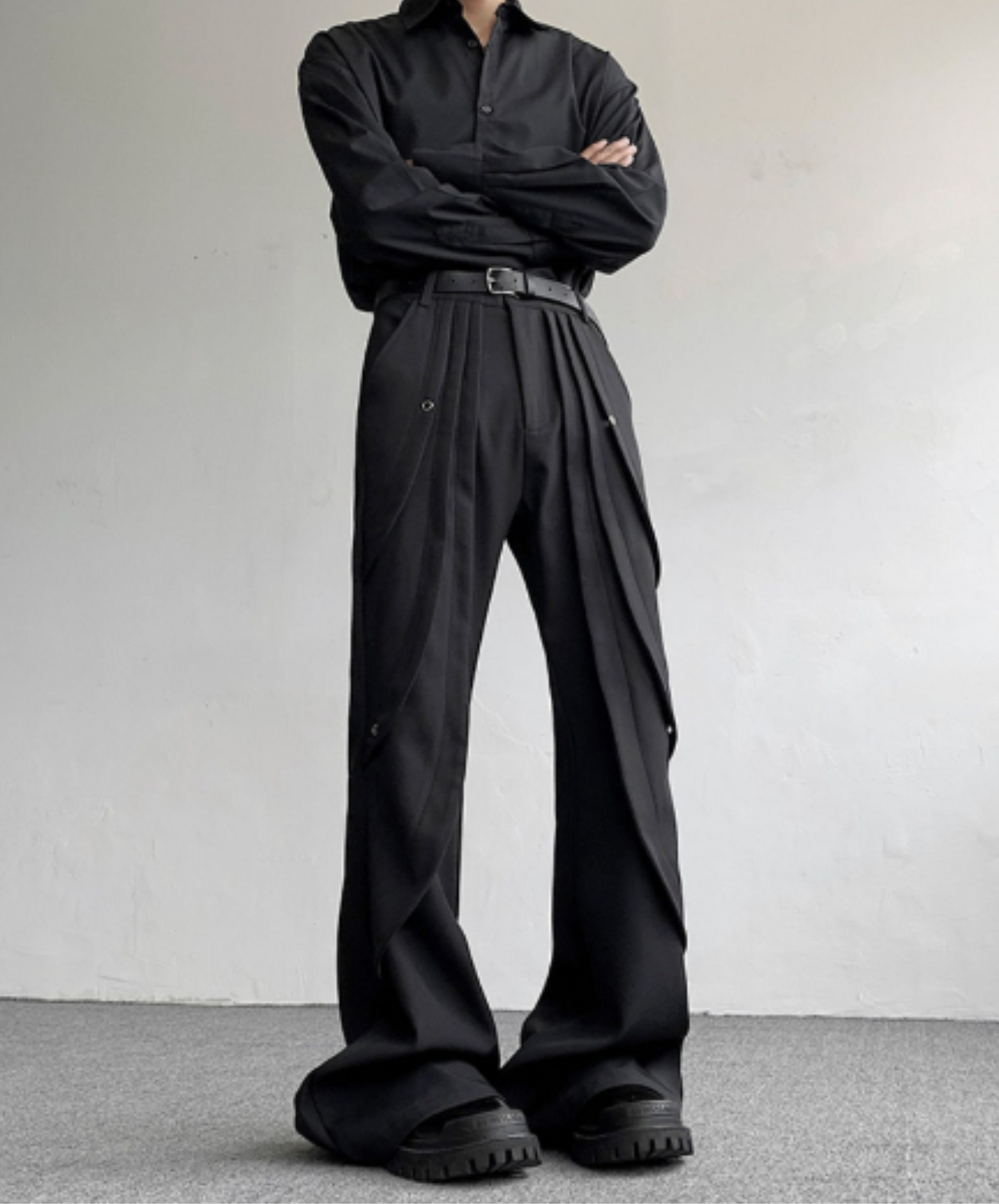 wide silhouette streamline tuck pants EN1255