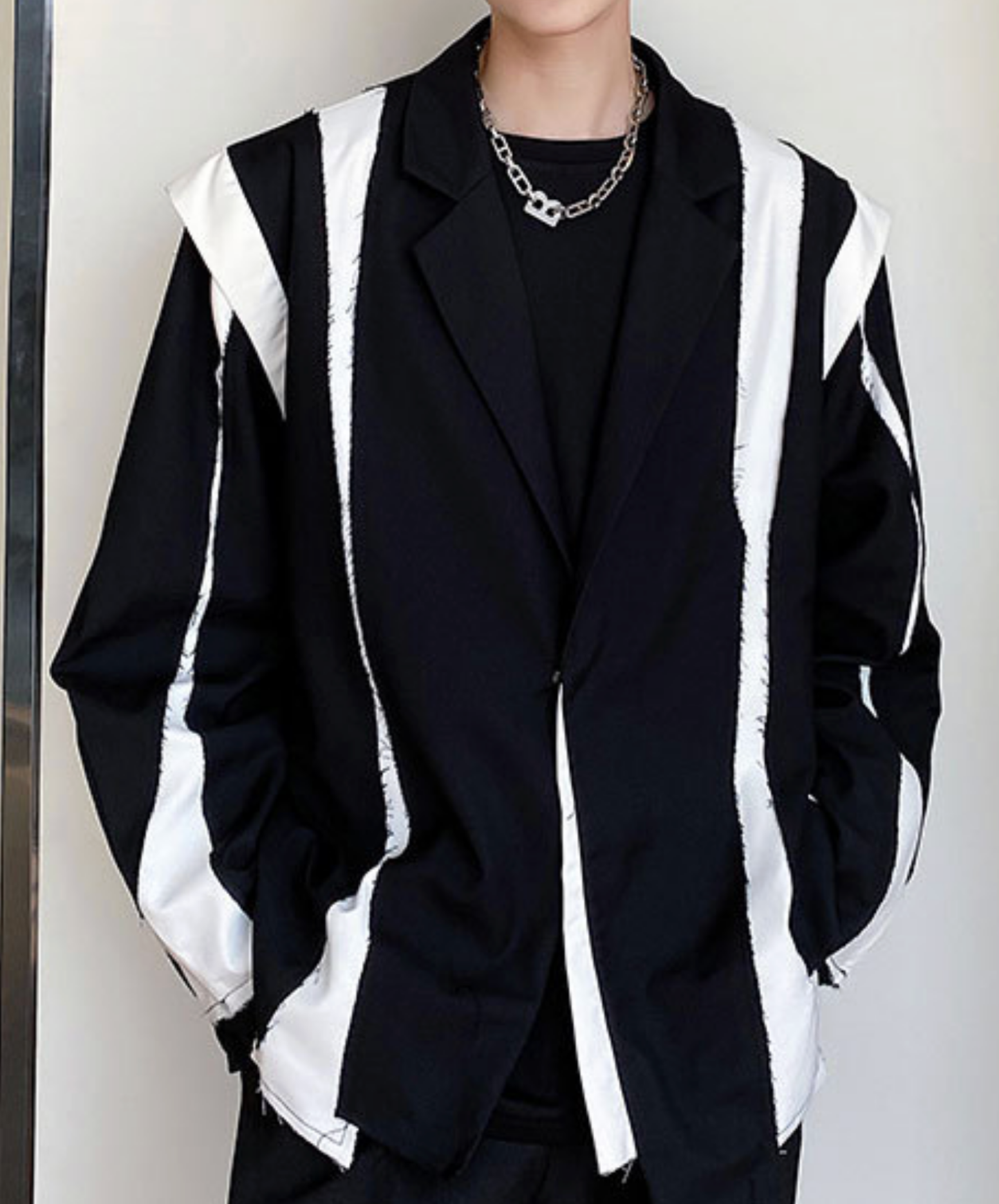 monotone patchwork with fuzzing jacket EN2695