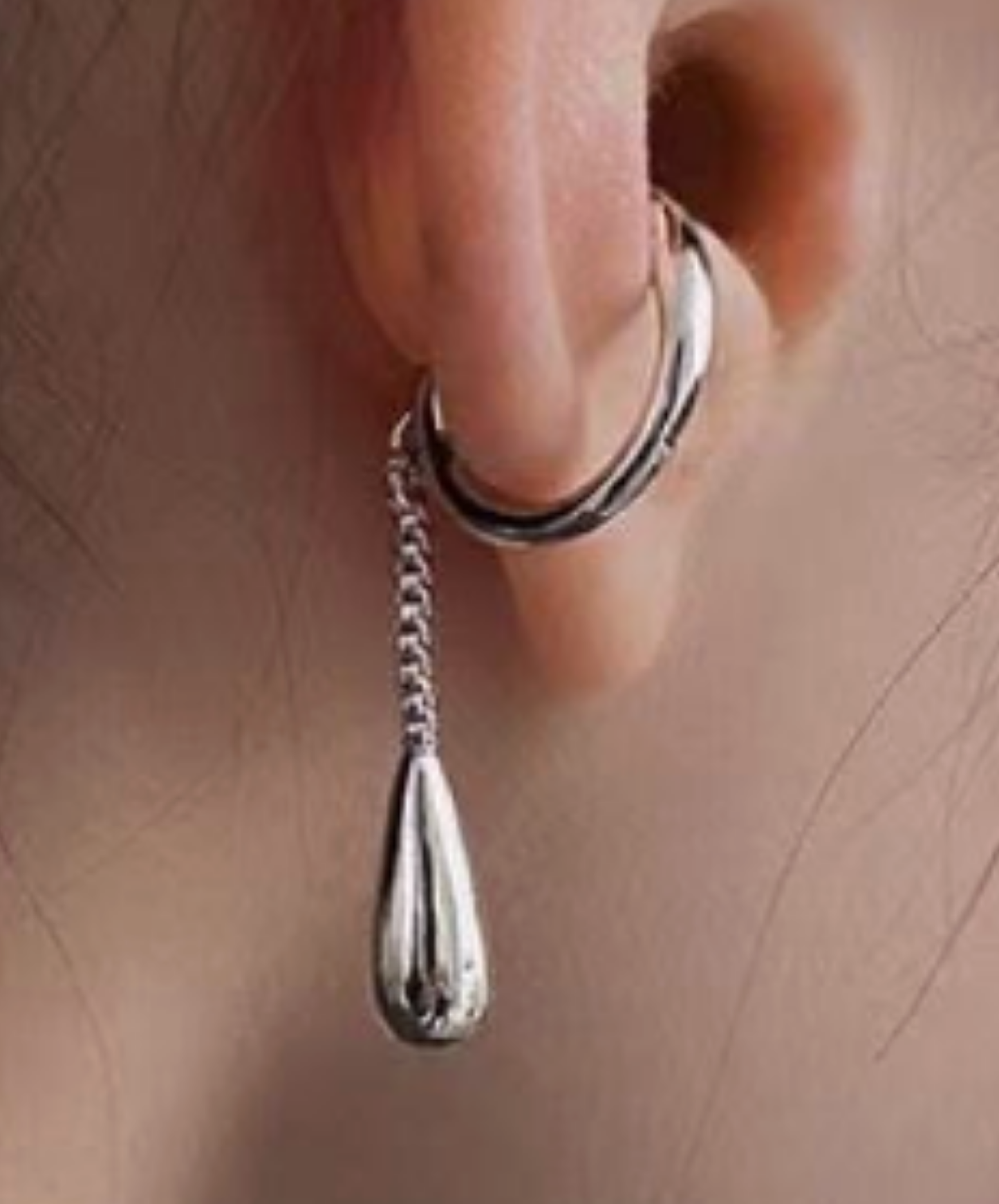 droplet motif ear cuff EN2775
