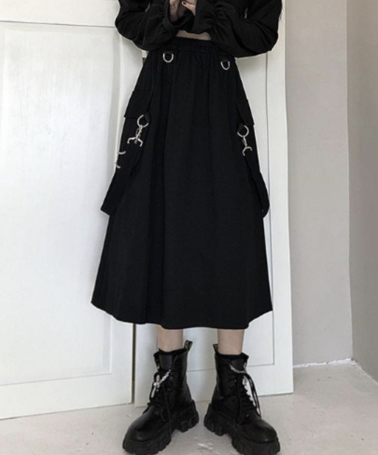 dark chain strap skirt EN1029