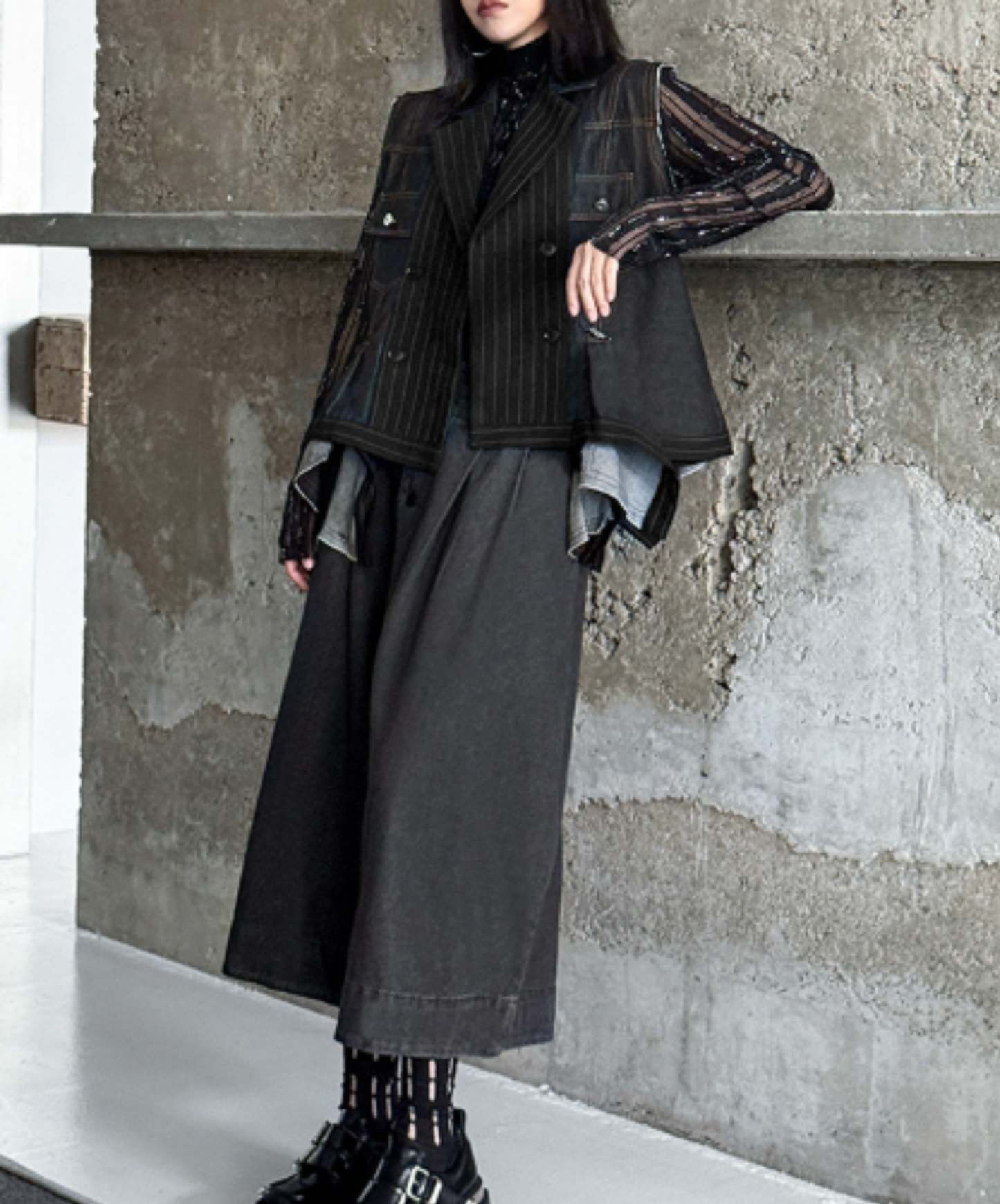Irregular stripe design vest  EN3055