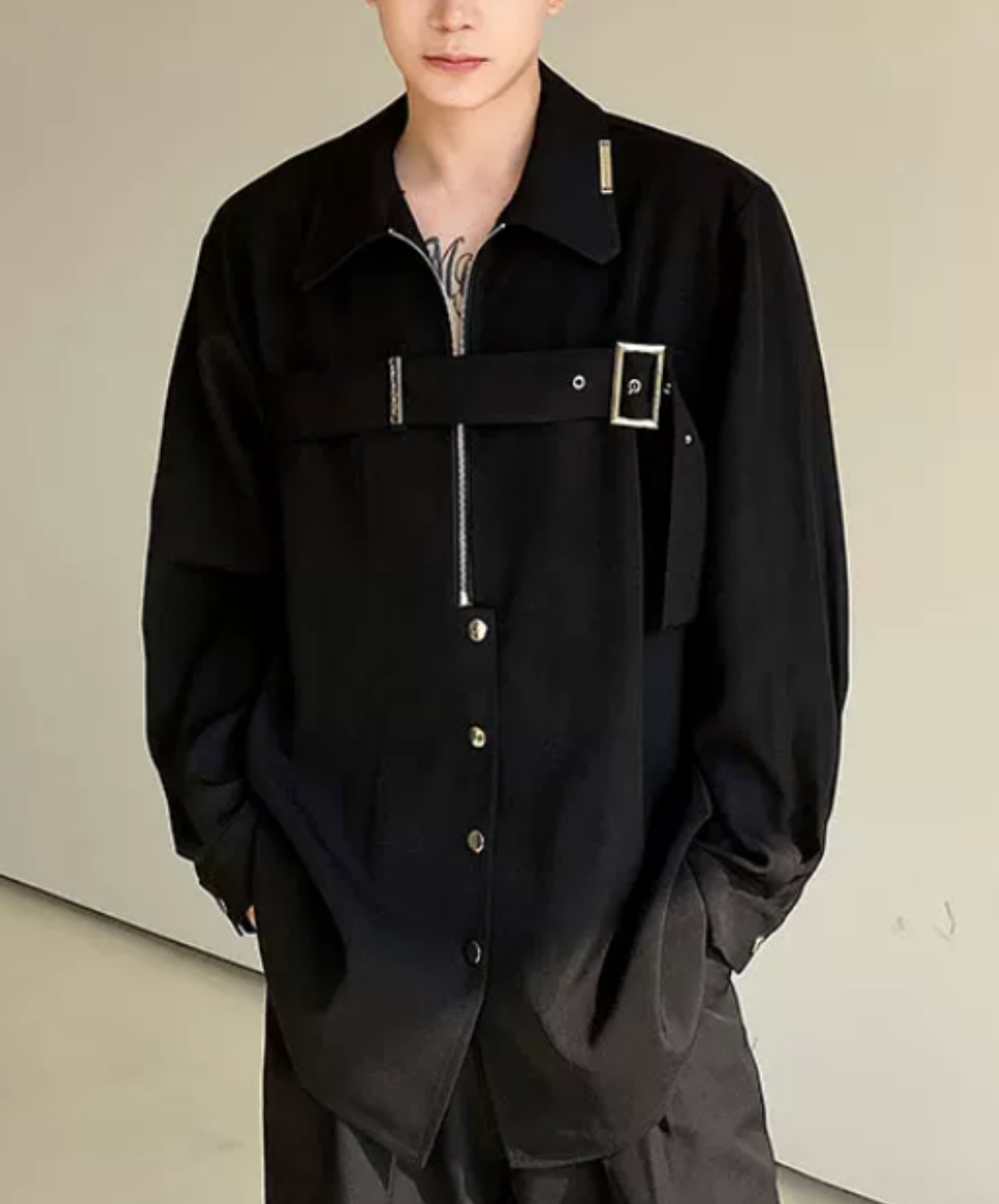 dark metal strap heavyweight shirt EN2861