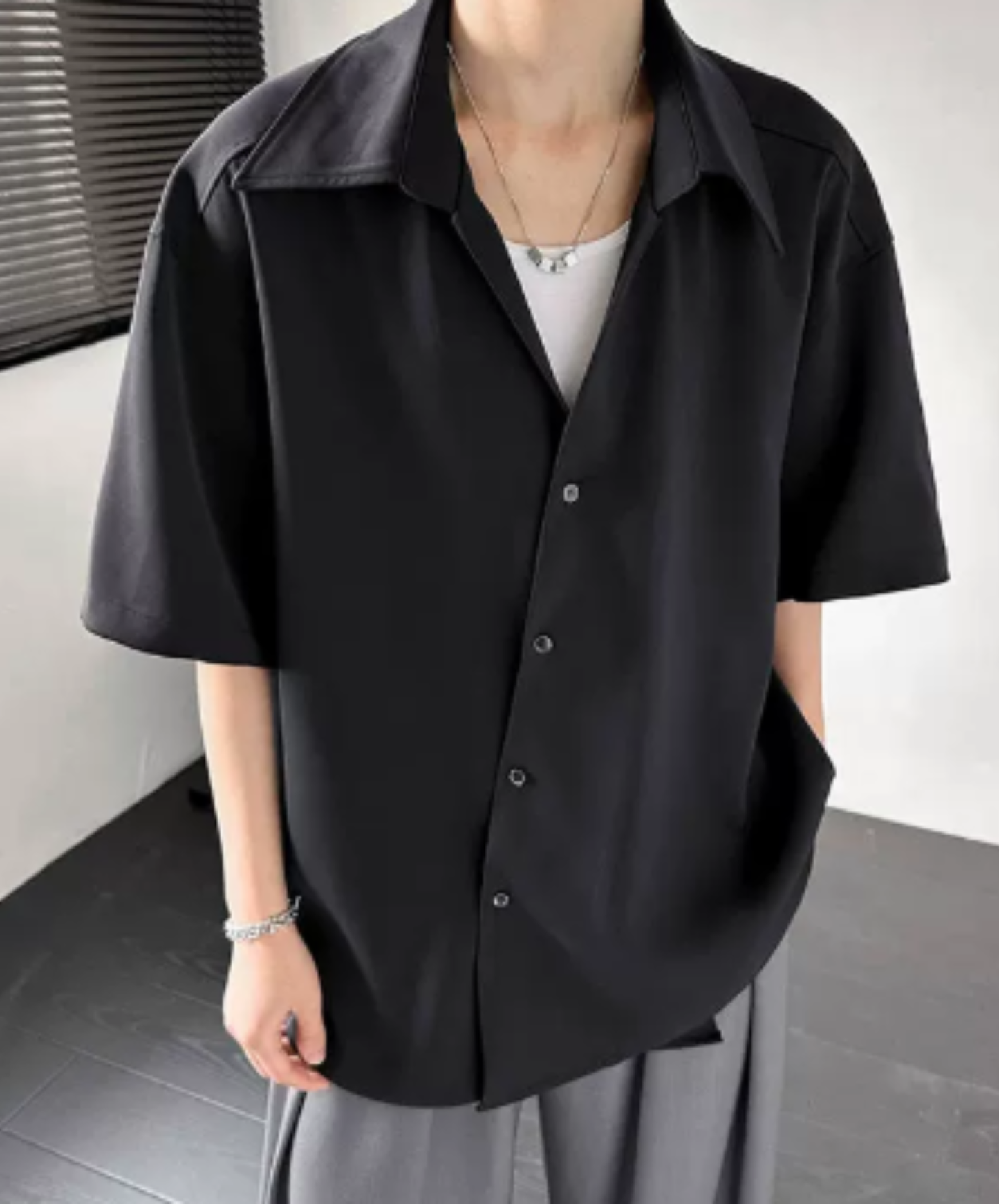 five-sleeved placket with slanted front shirt EN2921