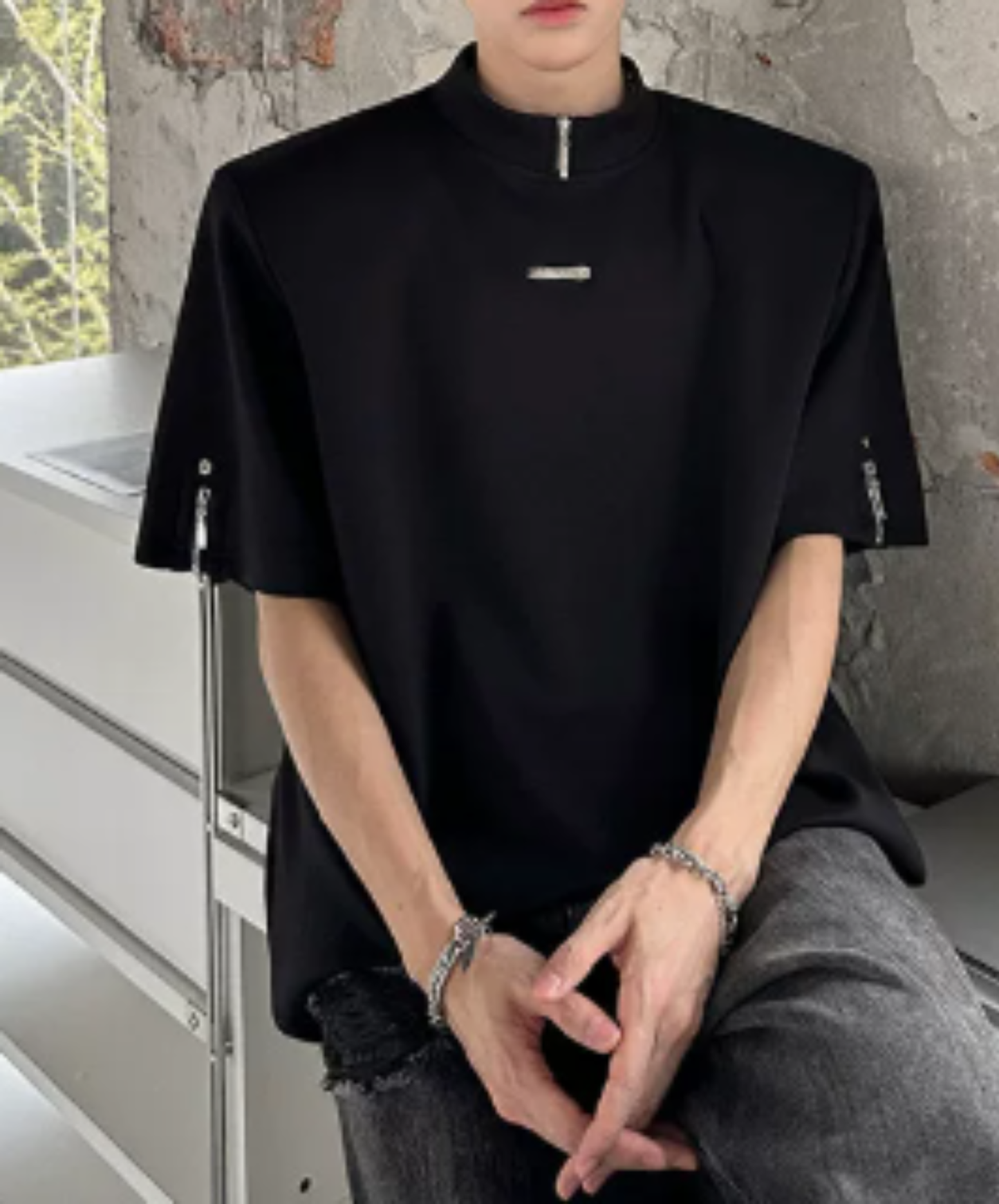 high neck, loose zipper detail t-shirt EN2931