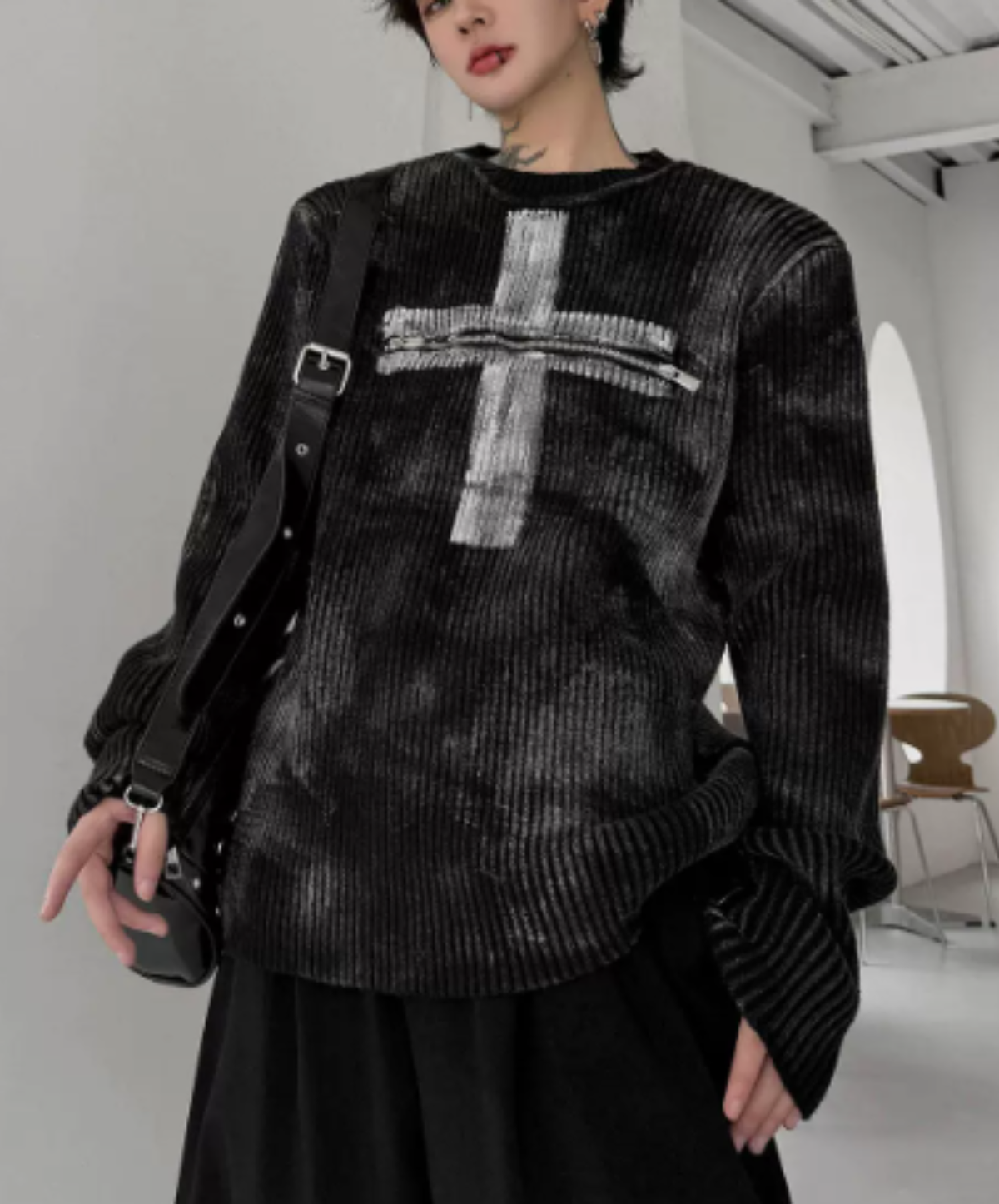 front-motif zip design sweater EN3242