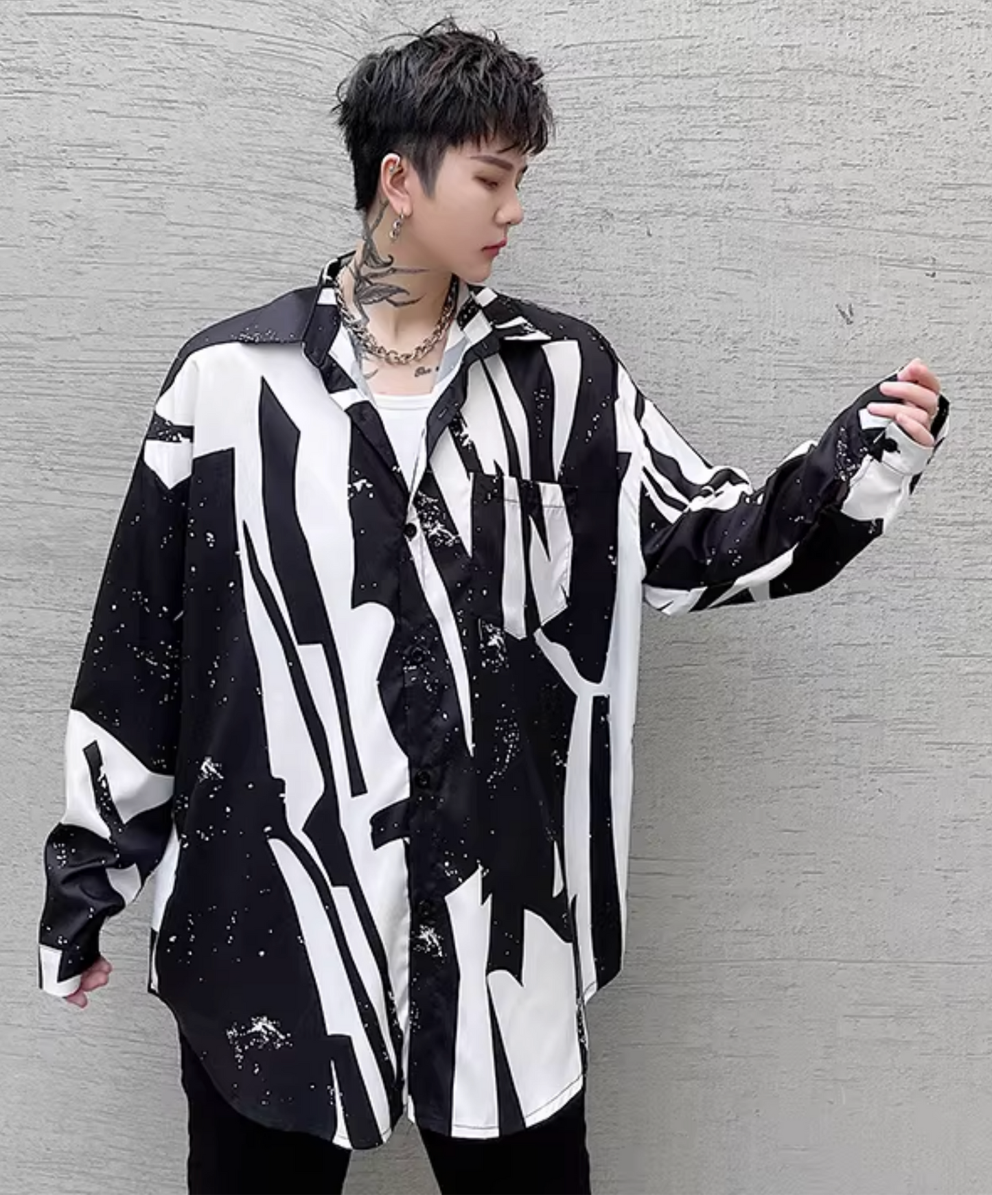 dark black and white print shirt EN2832