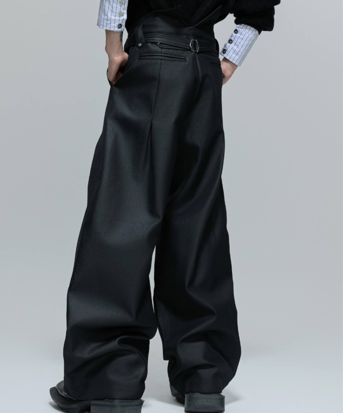 shiny pleated straight leg pants EN2639