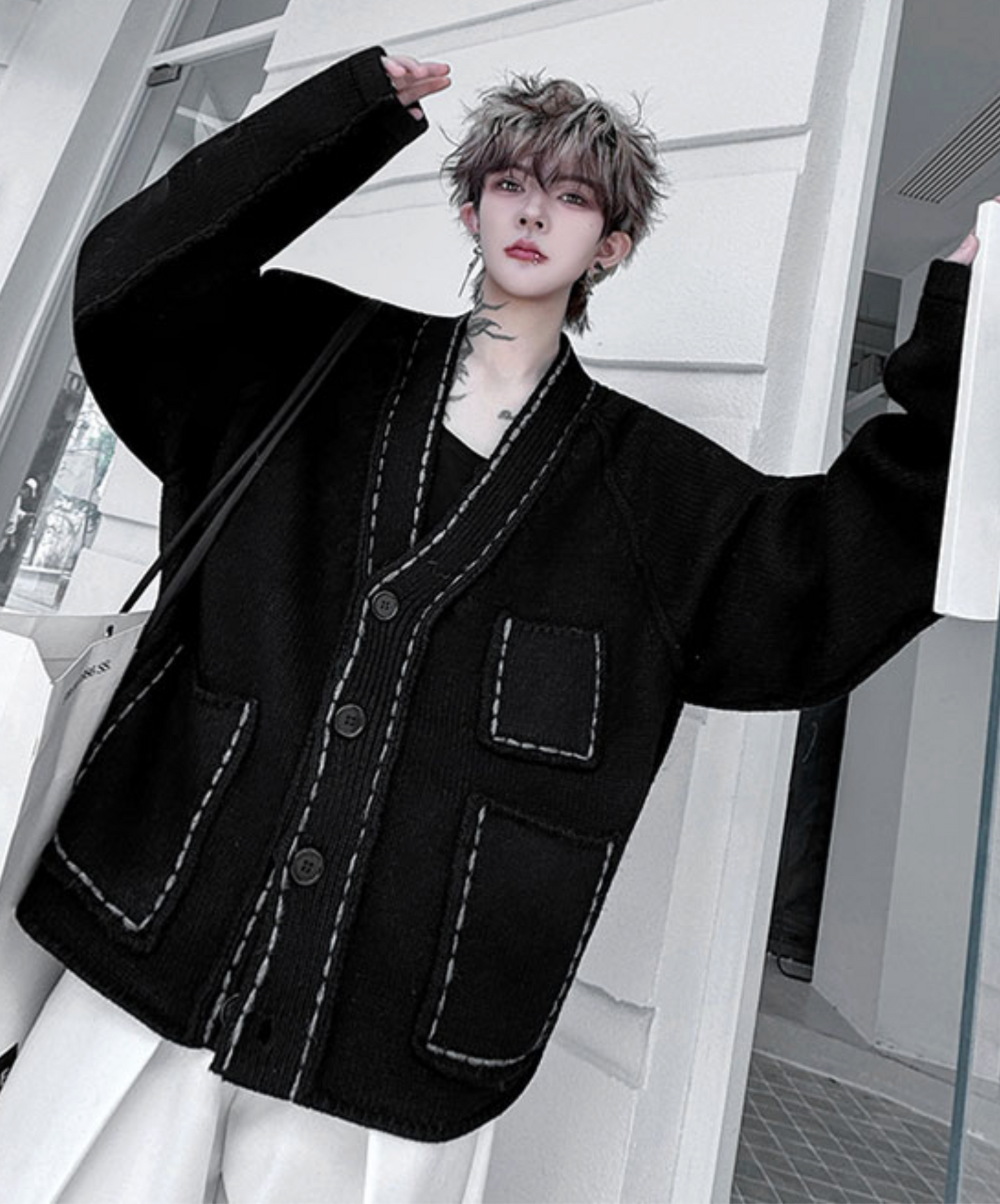 -neck with unique stitching cardigan EN2525