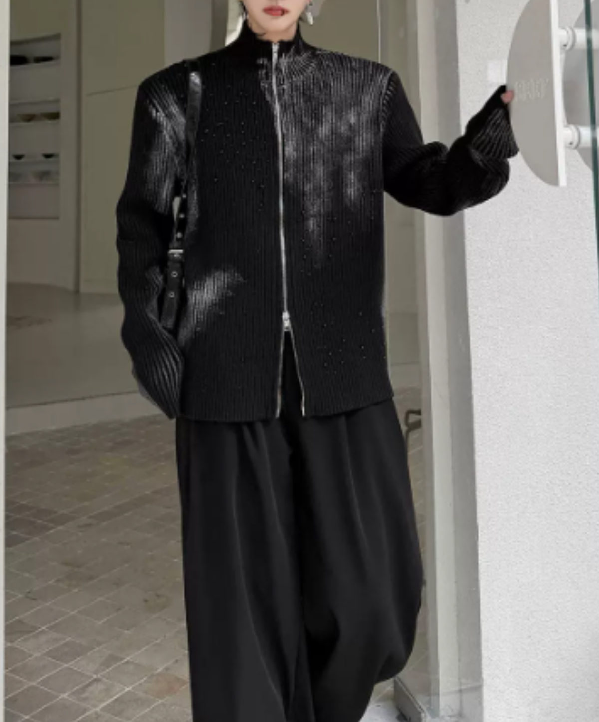 zip-up with a gradient pattern sweater EN3243