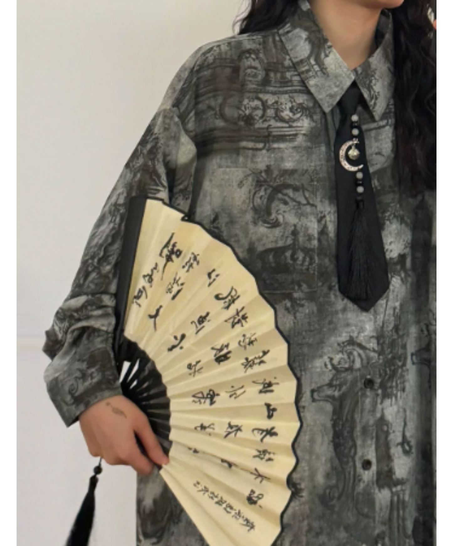 dark retro pattern shirt EN3014
