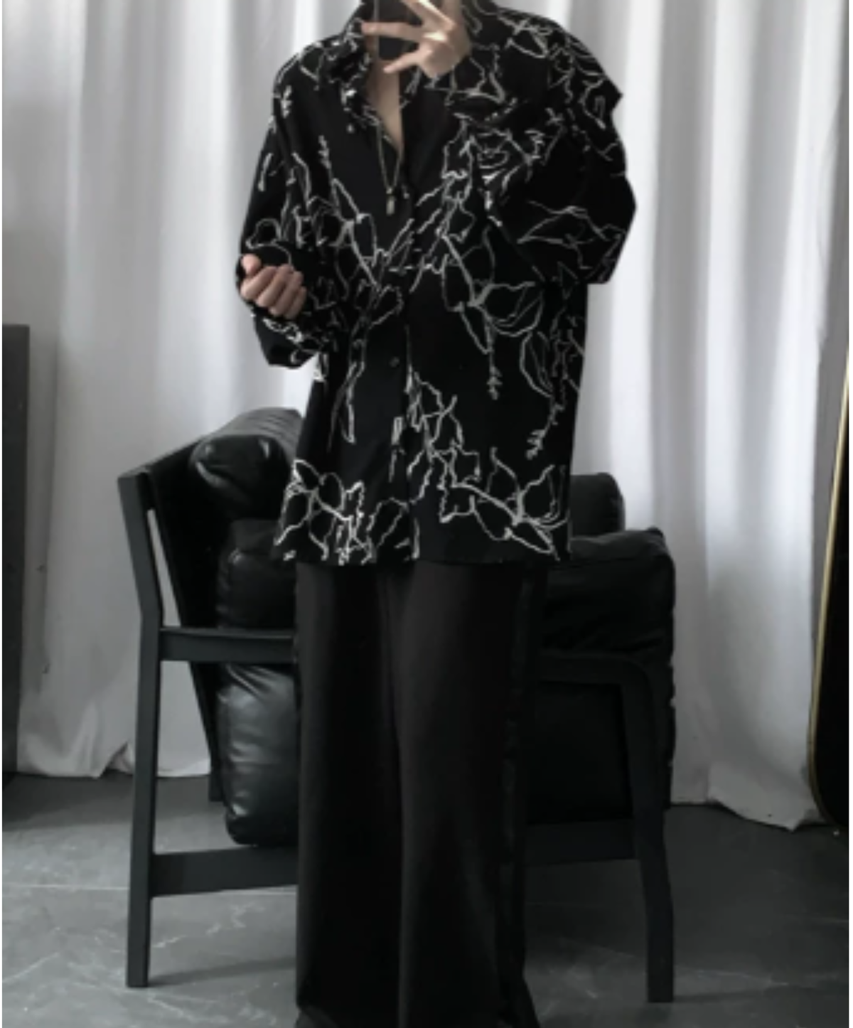 dark loose-fit line art print shirt EN3172