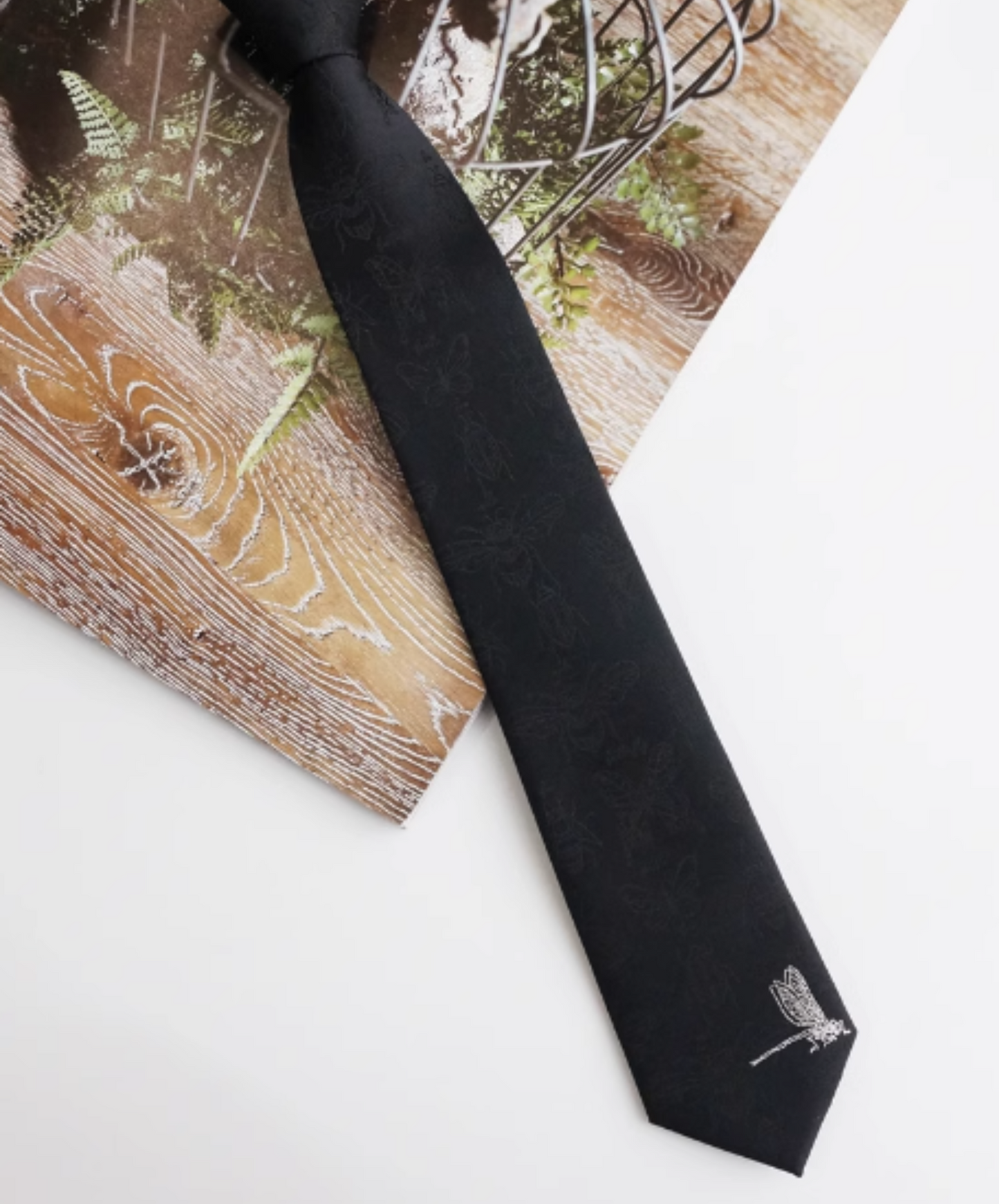insect design necktie EN1232