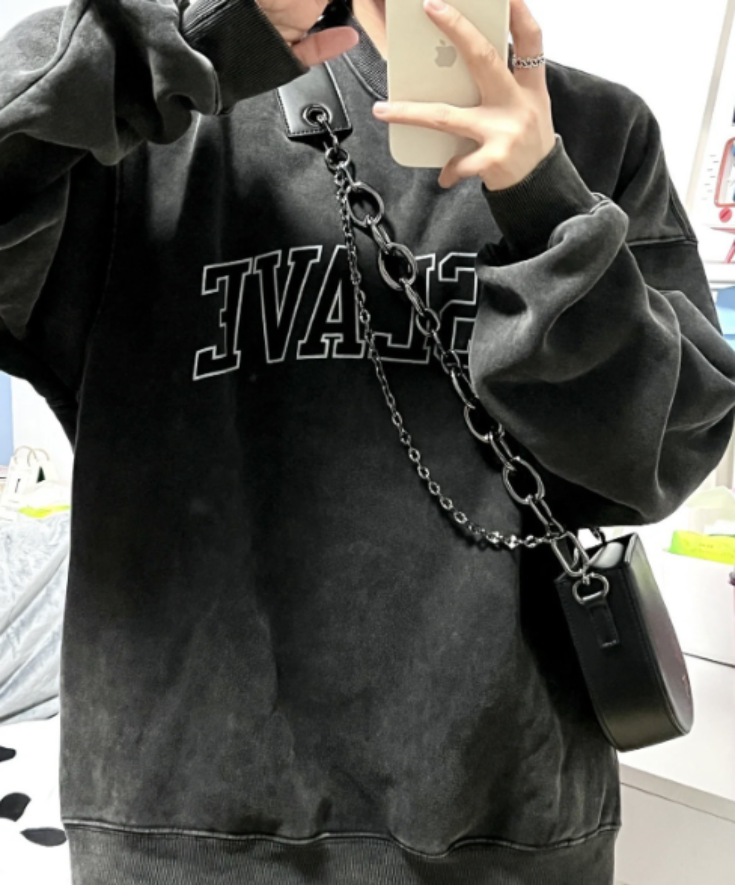 thick semicircular chain bag EN2950