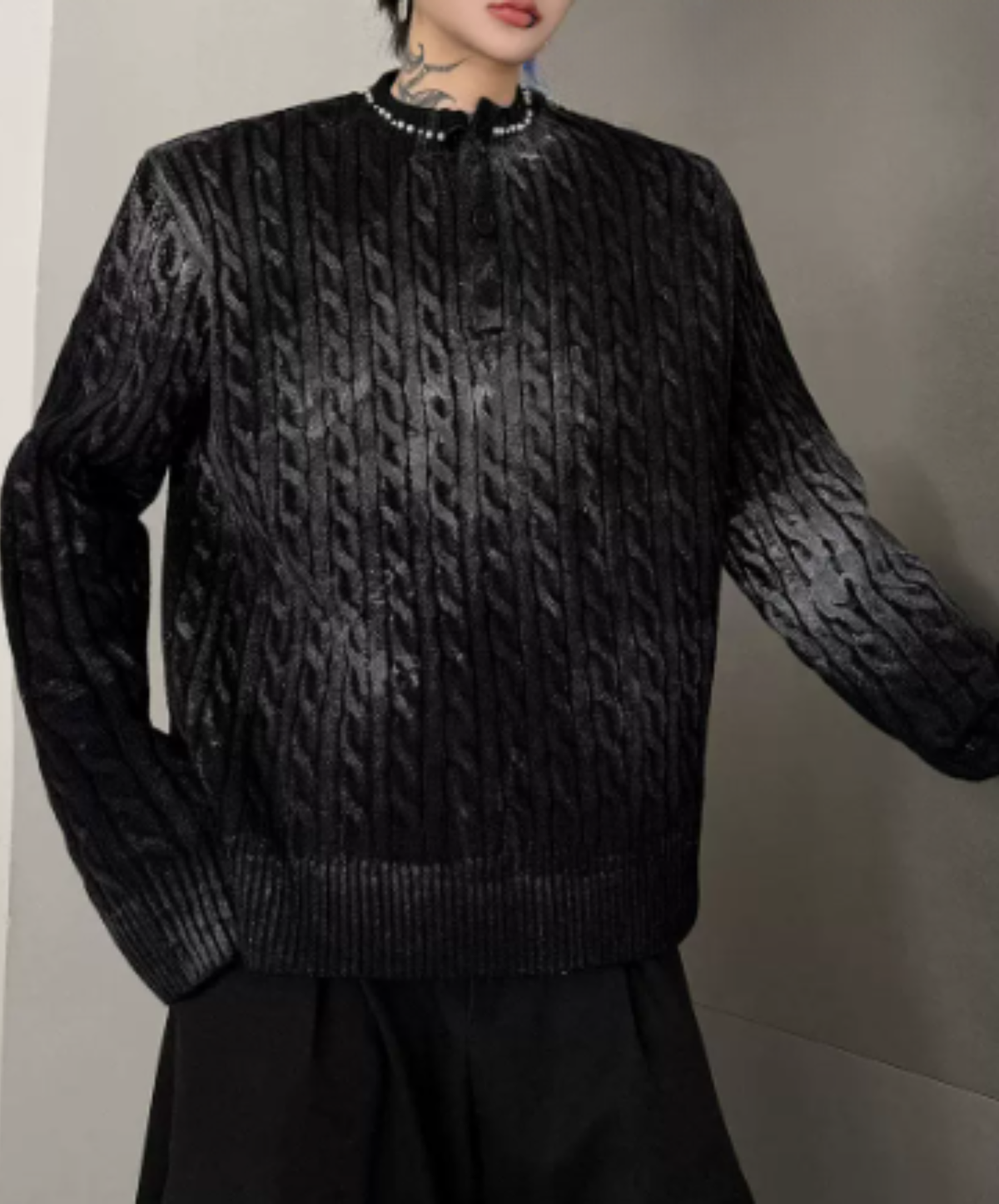 cable-knit with a distressed finish sweater EN3241