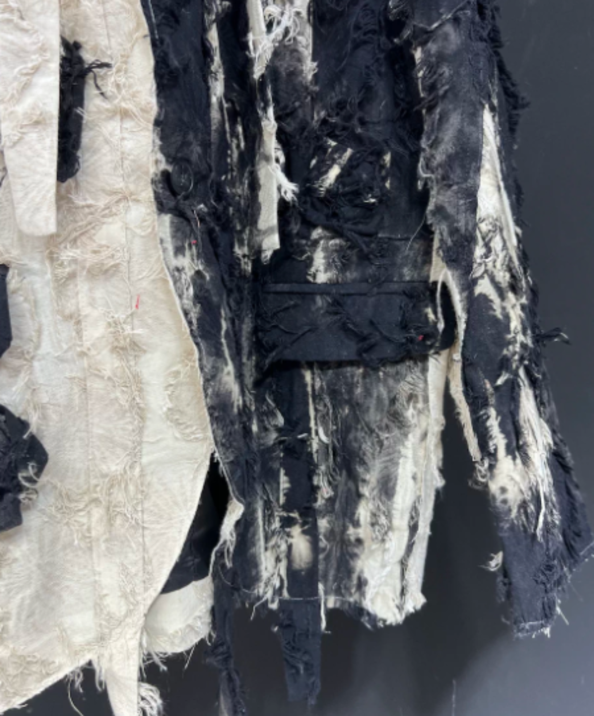 asymmetrical frayed finish jacket EN3220