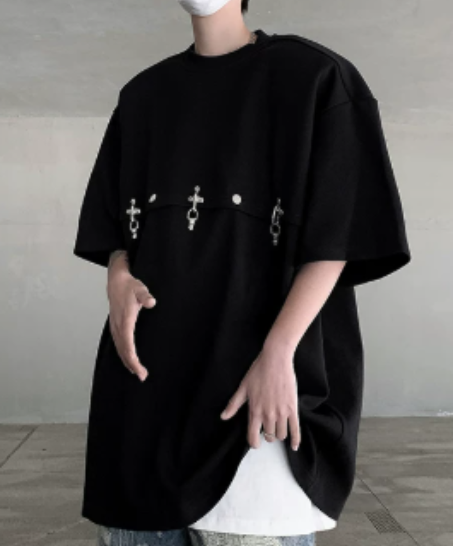 airplane-shaped buckle connector t-shirt EN2926
