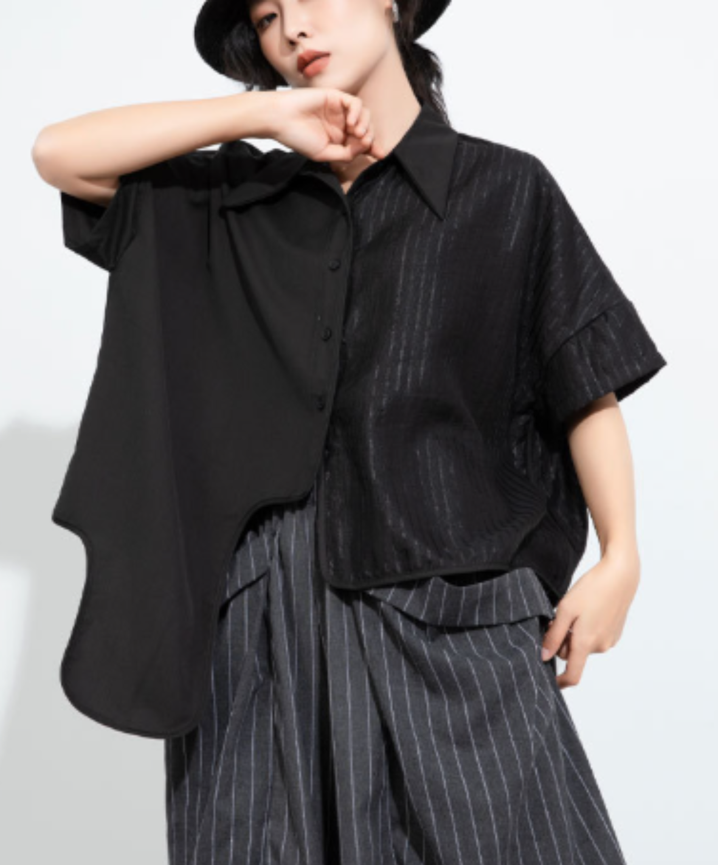 Irregular hem design, short length shirt EN2957