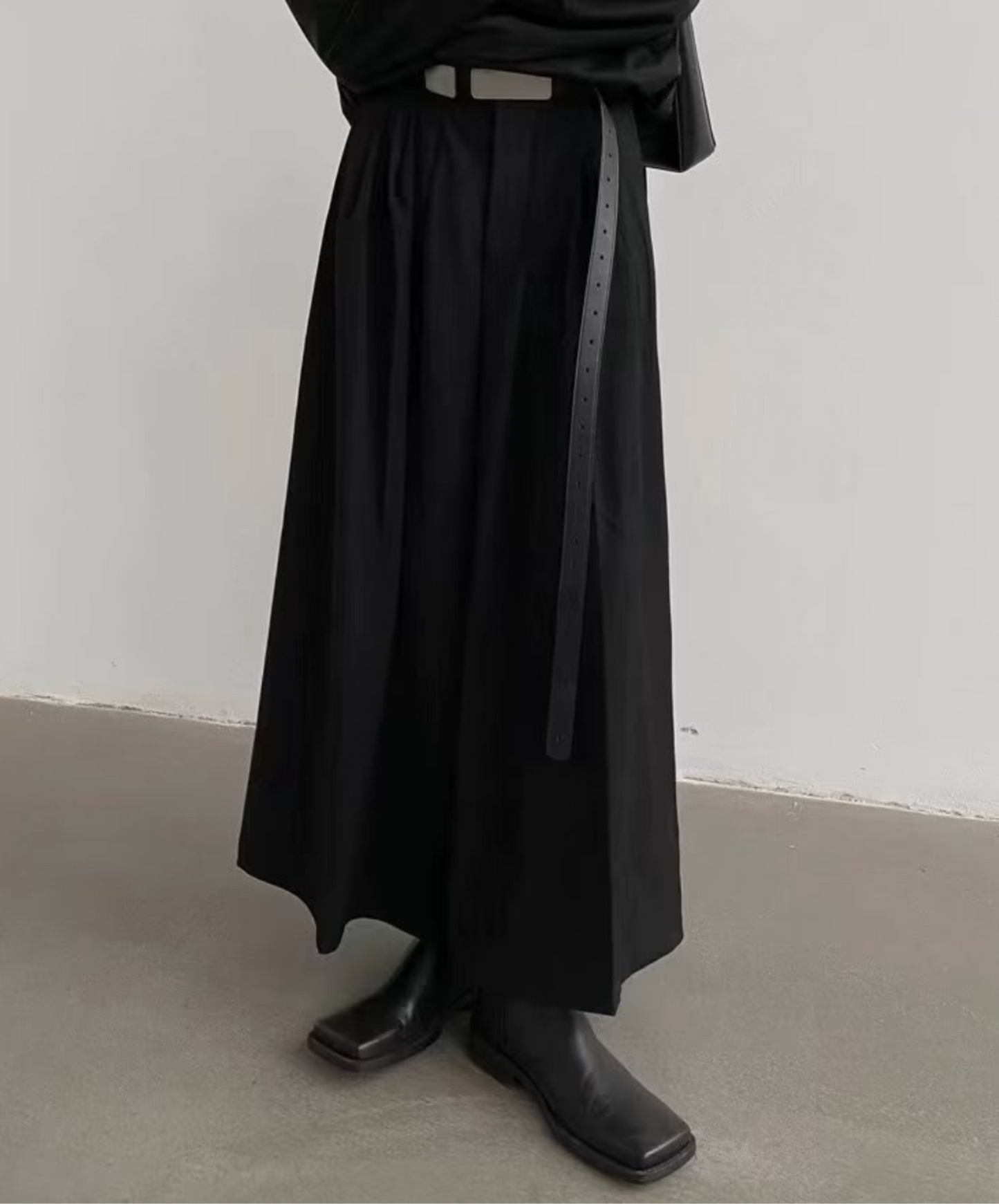 simple silhouette with tucks hakama pants EN2140