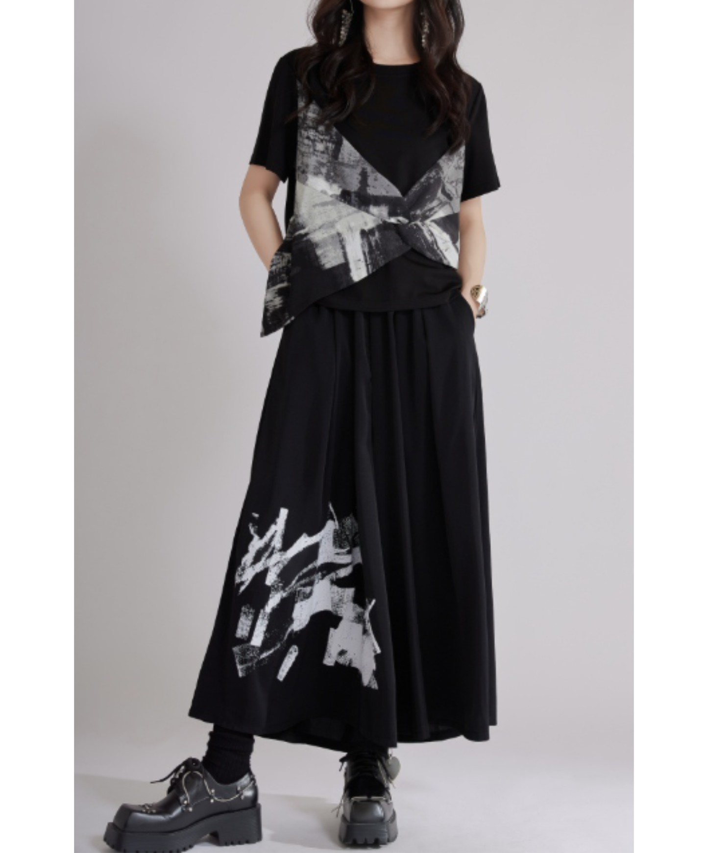 dark monochrome accent wide pants EN2940