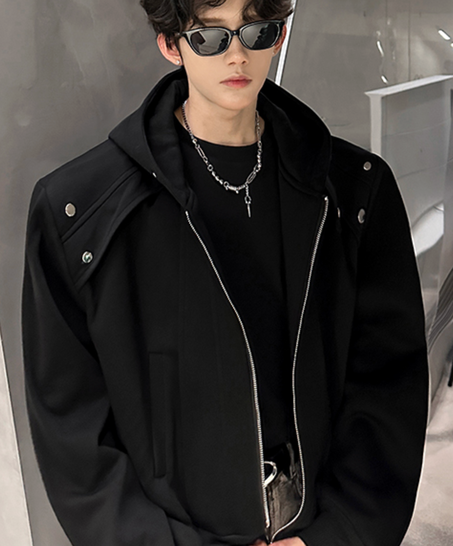 thick short length hoodie EN2492