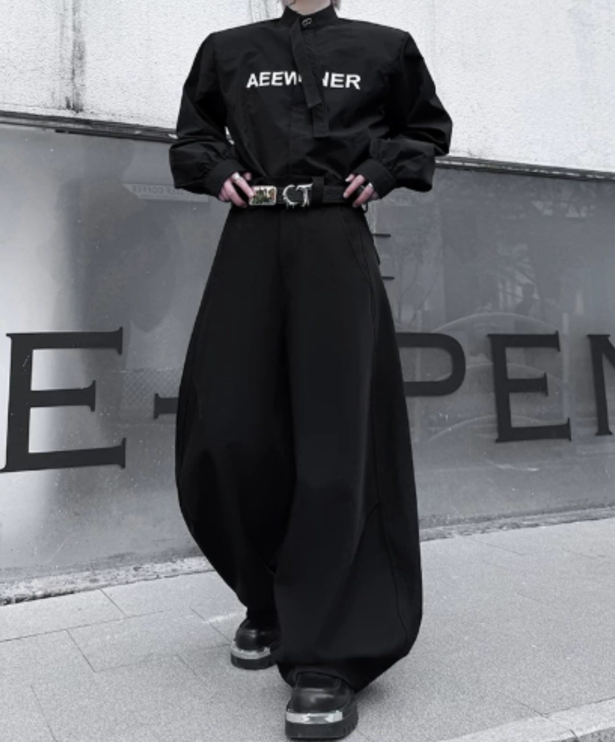 dark knee-tuck cocoon silhouette wide pants EN3196