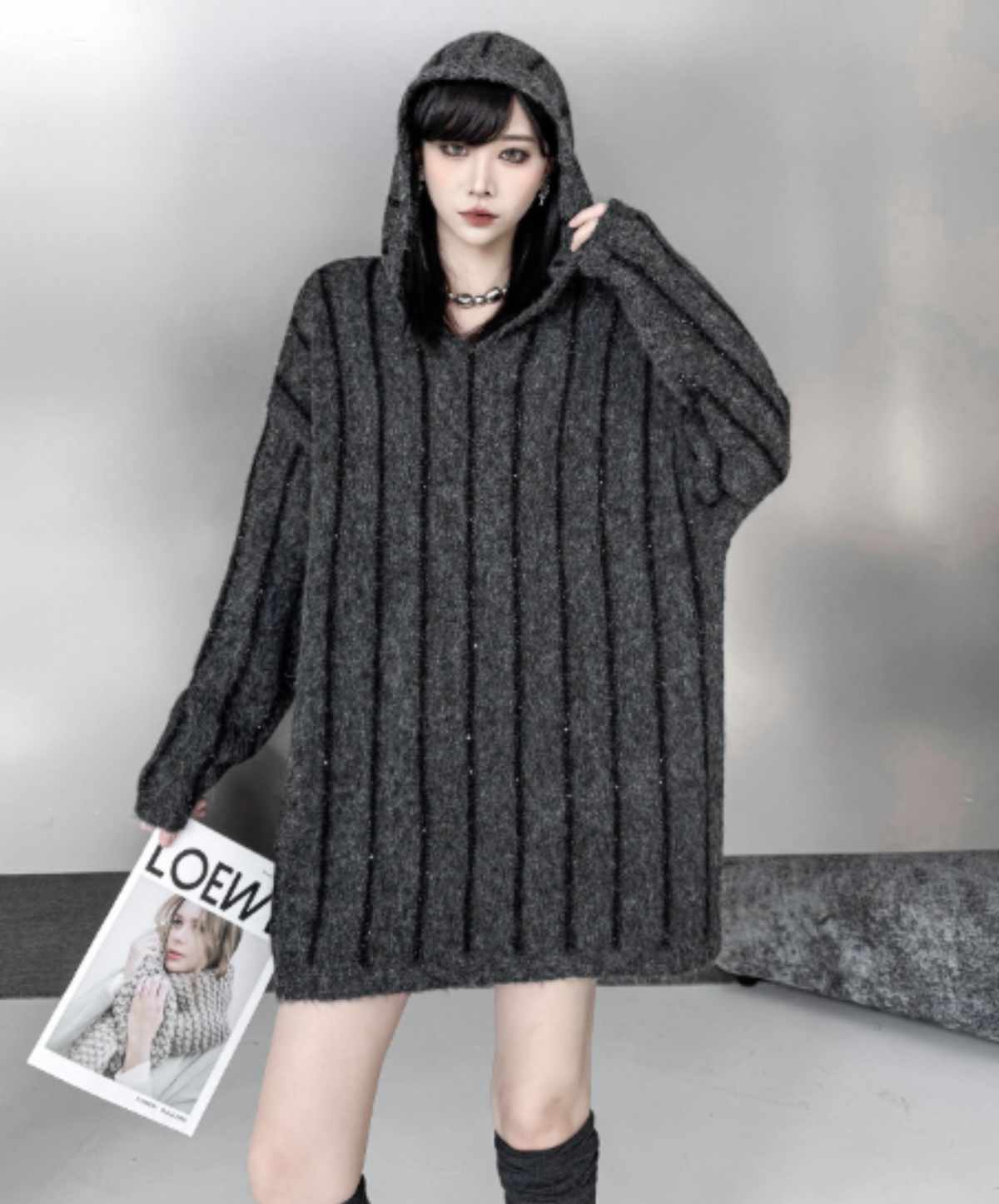 hood design with a striped knit pattern sweater EN3204