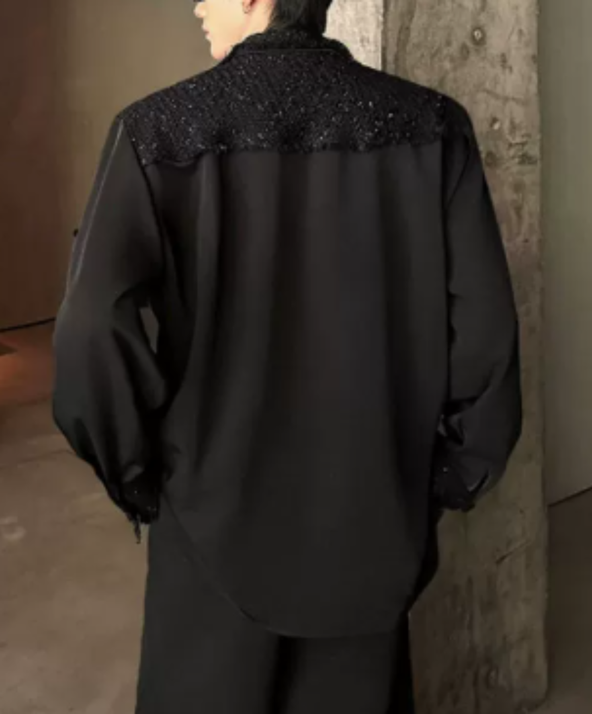decorative panel with pearl-effect buttons shirt EN3183