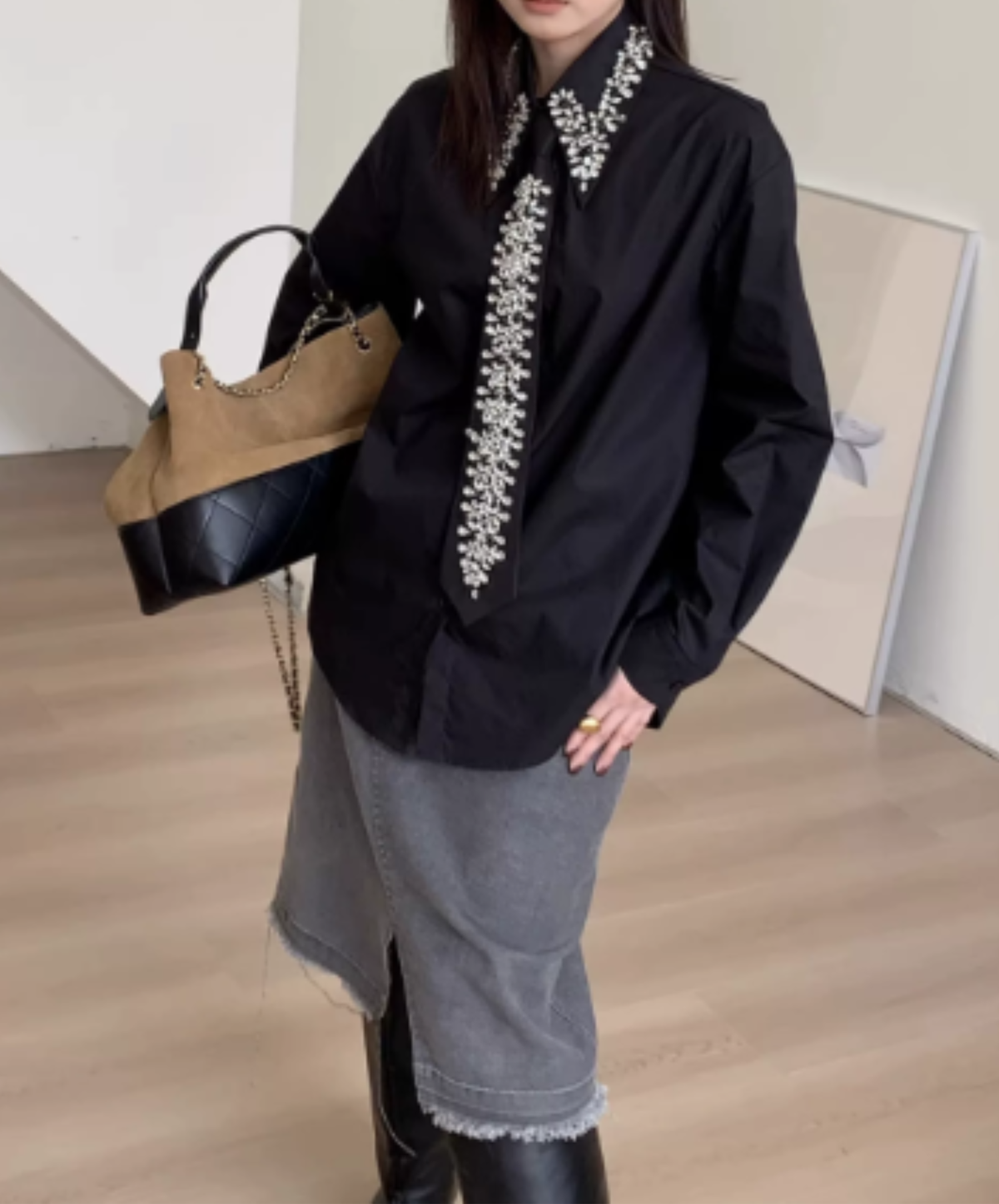 jewel-embellished tie-detail dress shirt EN3198