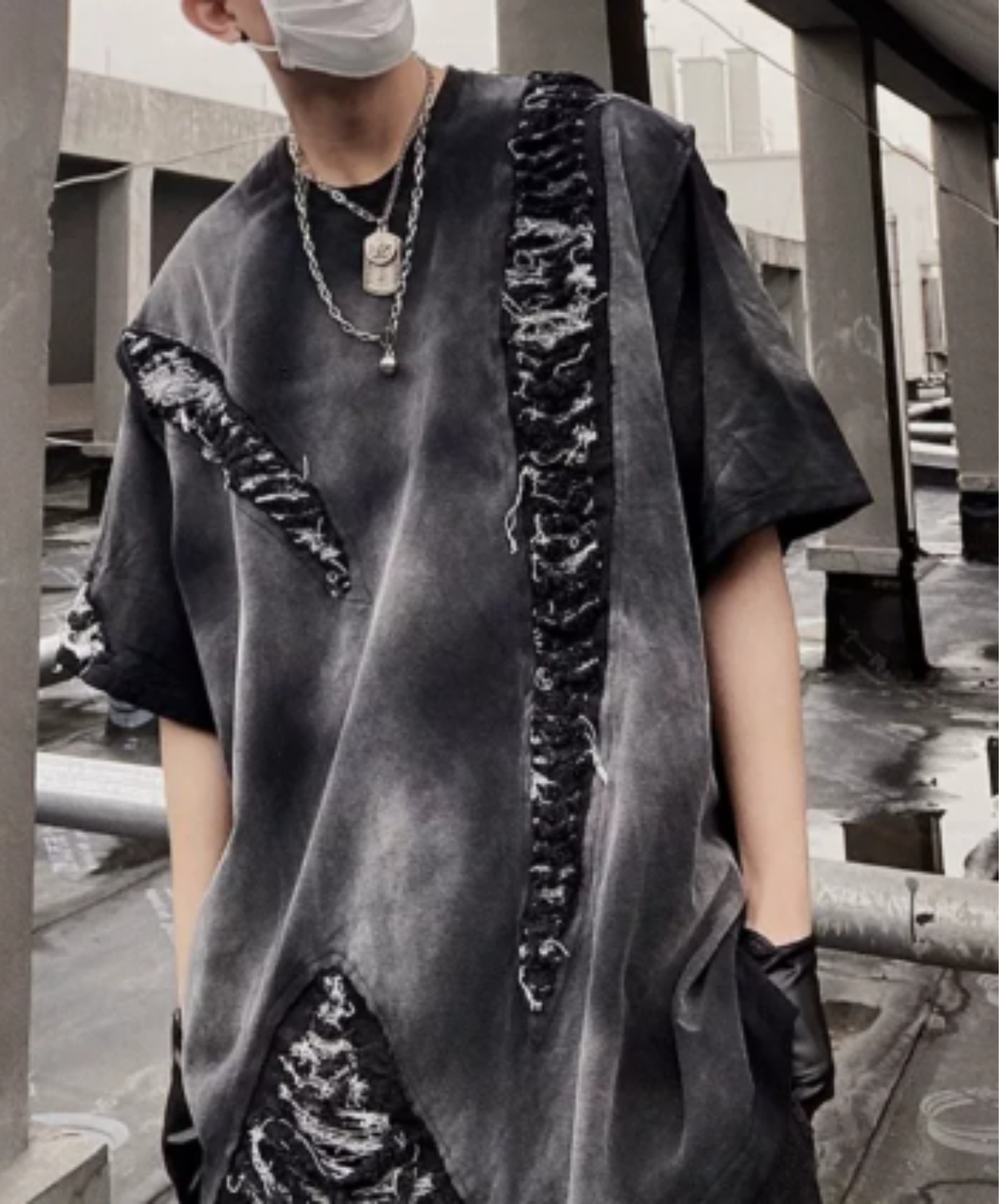2-way crew neck distressed finish t-shirt EN2937