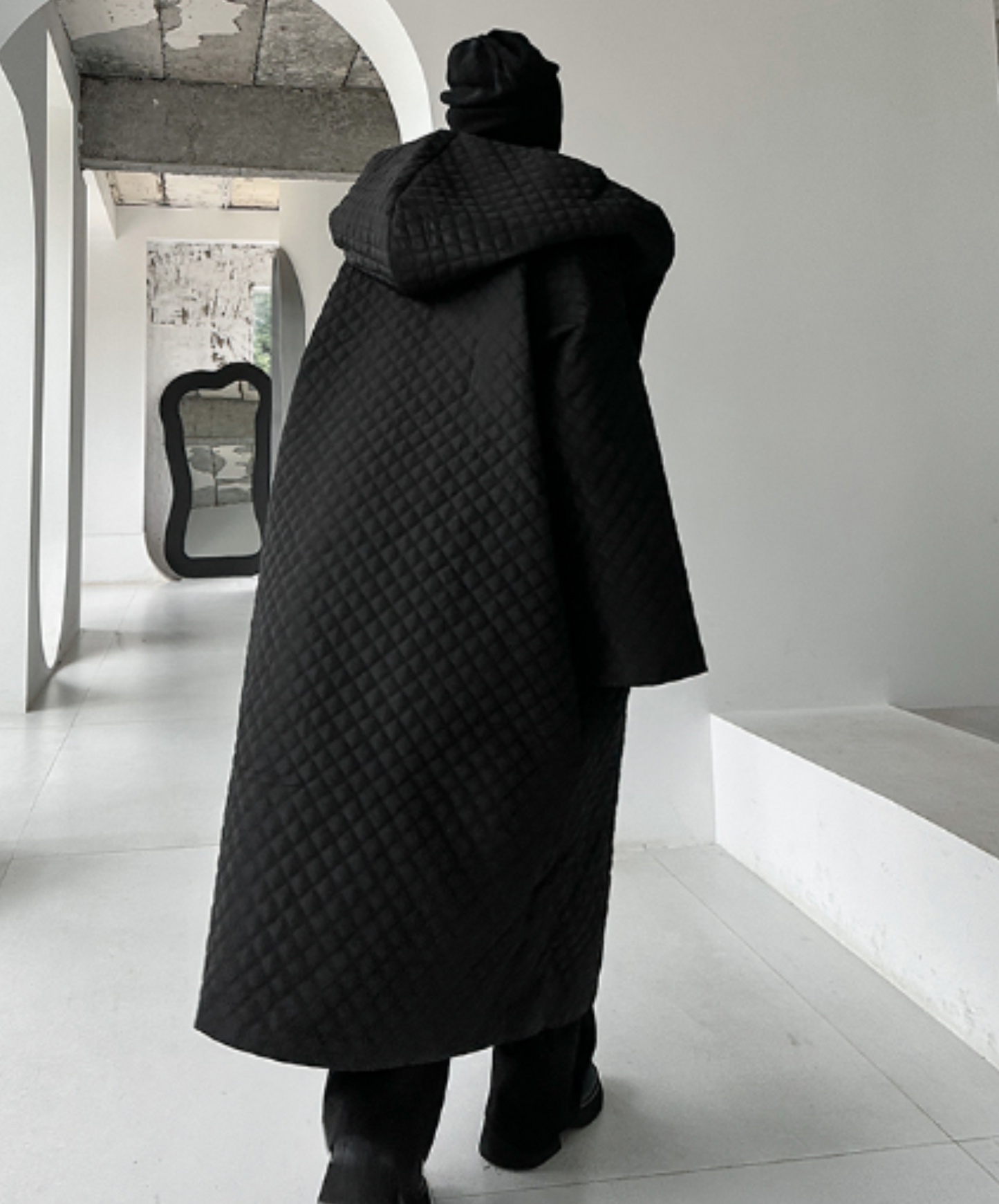 dark hooded diamond check length coat EN1397