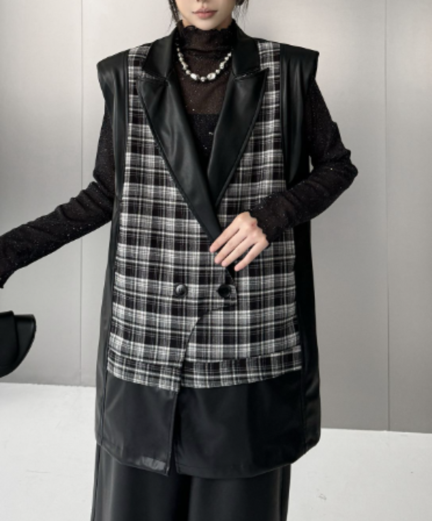 checkered pu leather patchwork vest EN2982