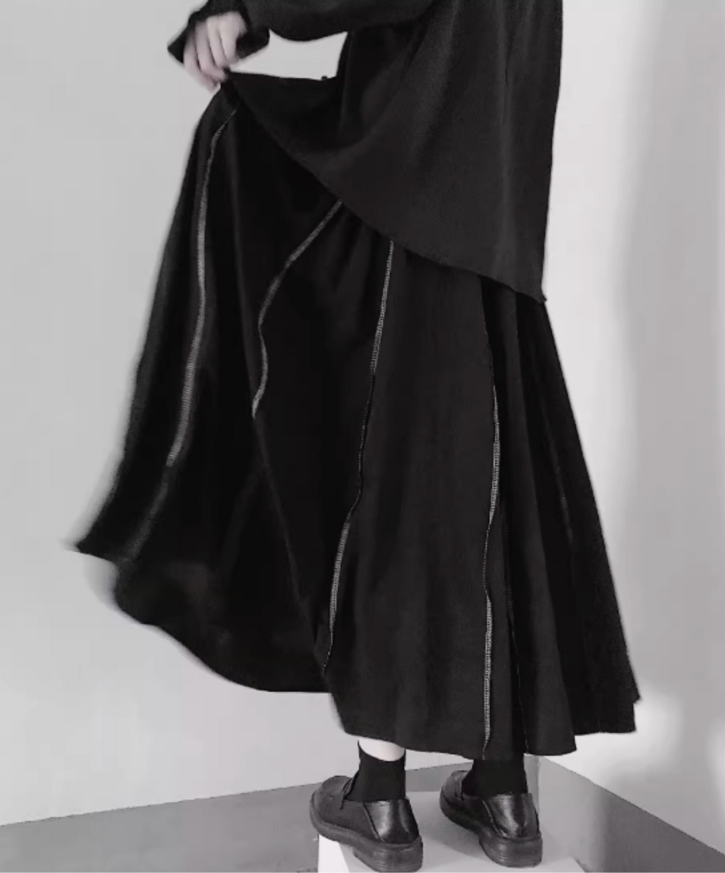 dark rock stitch stripes skirt EN2829