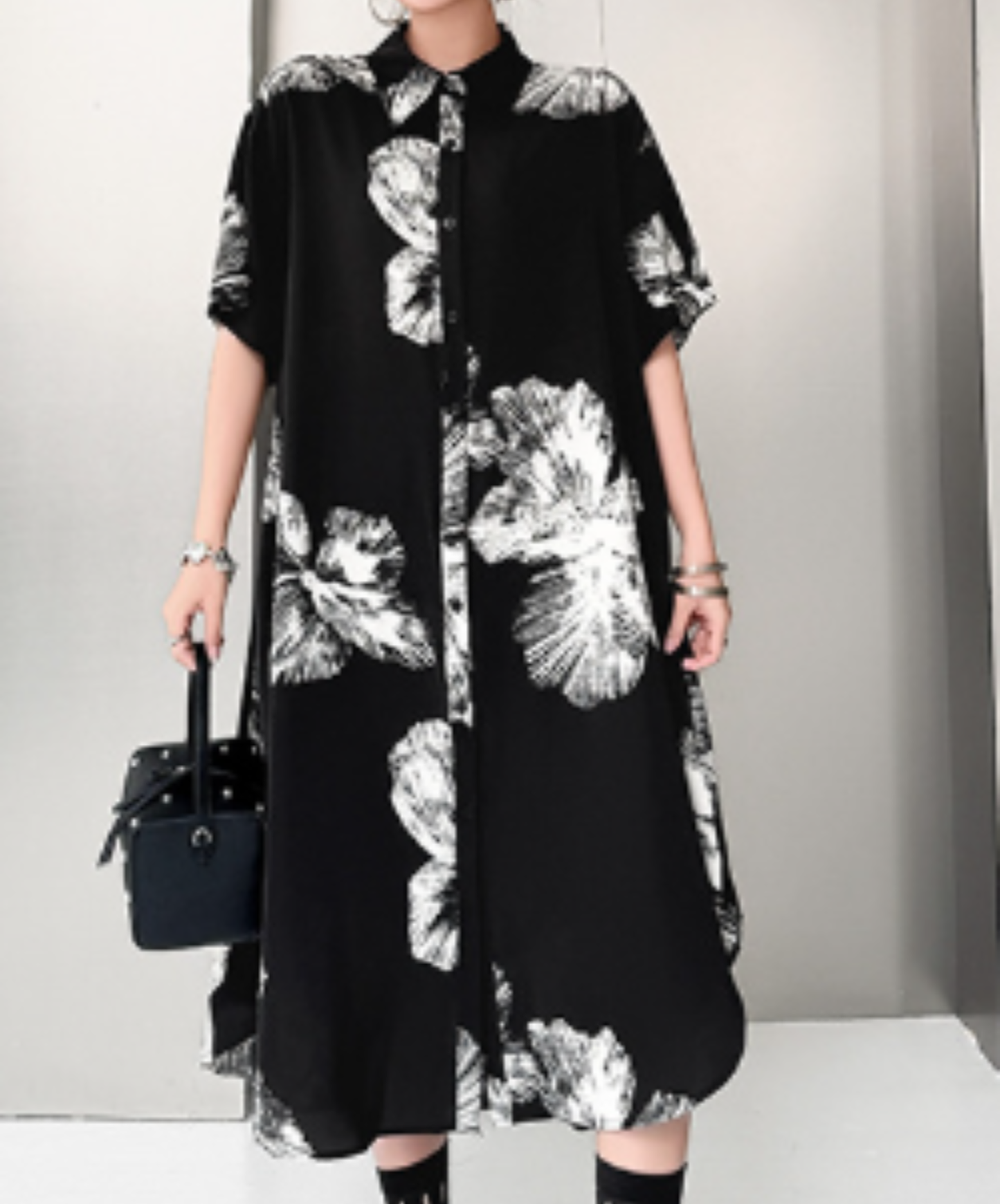 dark retro print relaxed fit long shirt EN2986