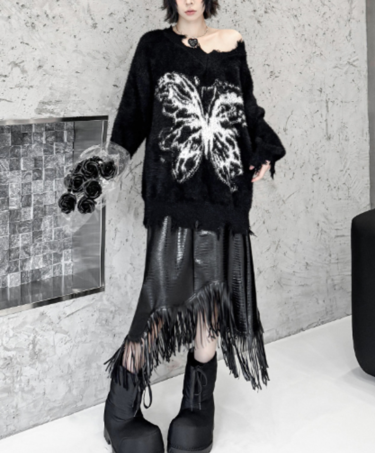 raw-edge design butterfly motif sweater EN3189