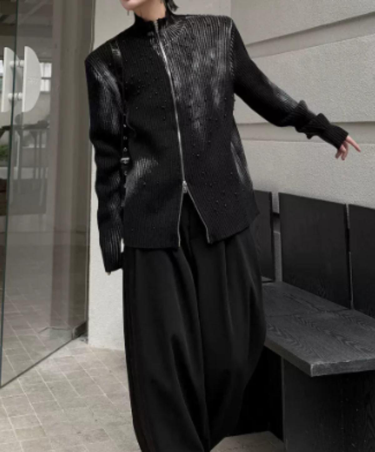 zip-up with a gradient pattern sweater EN3243