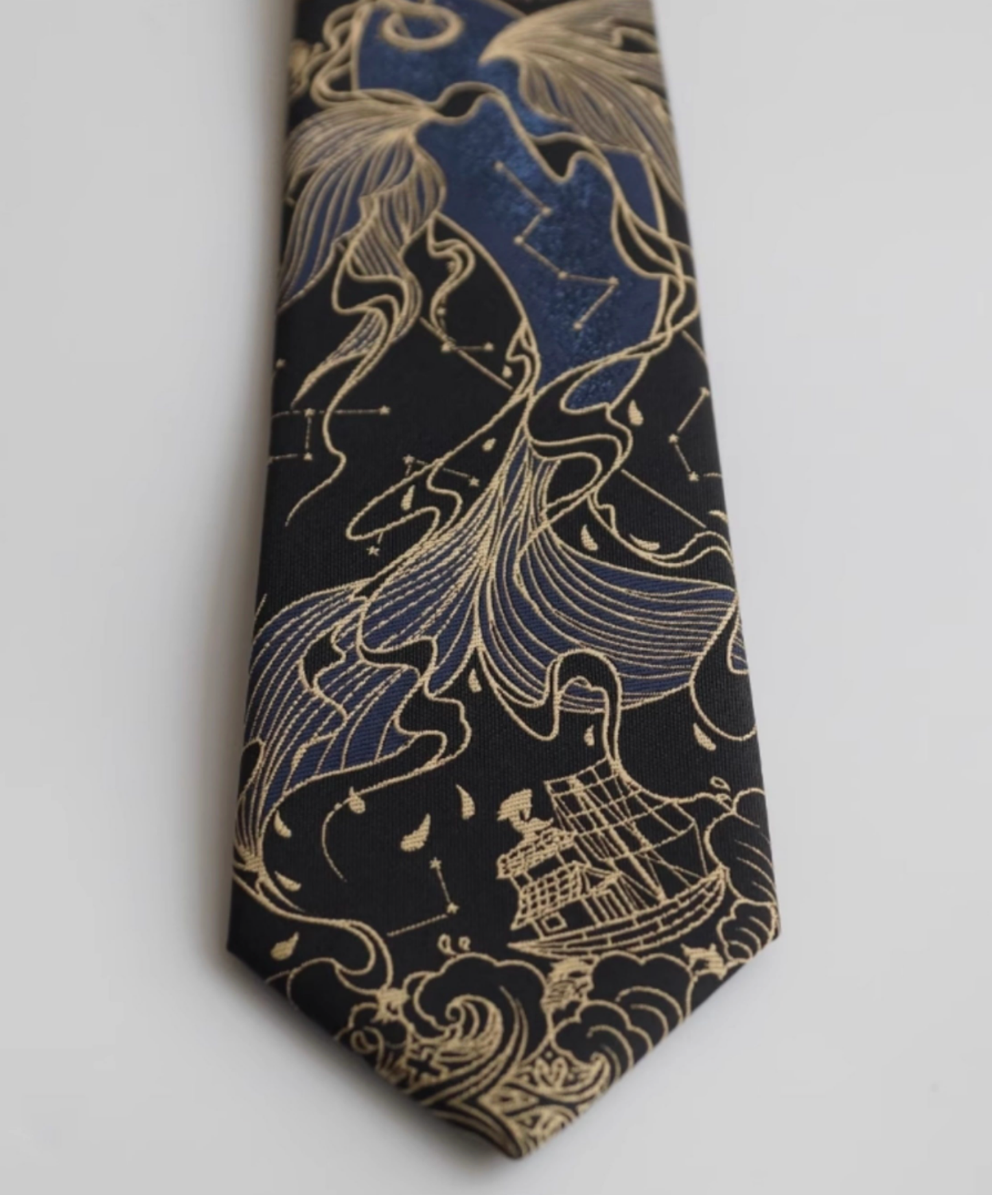 fantastic goldfish necktie EN2675