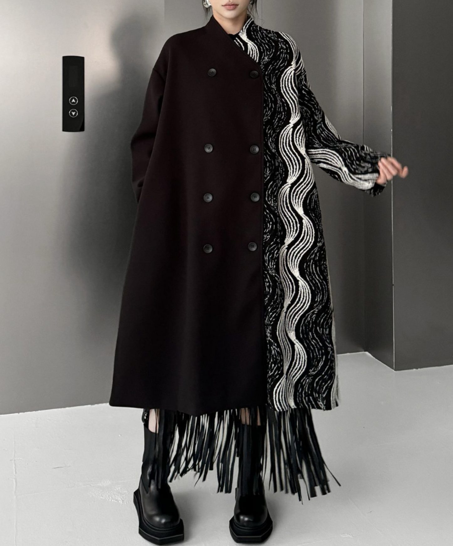 monotone wave design coat EN2574