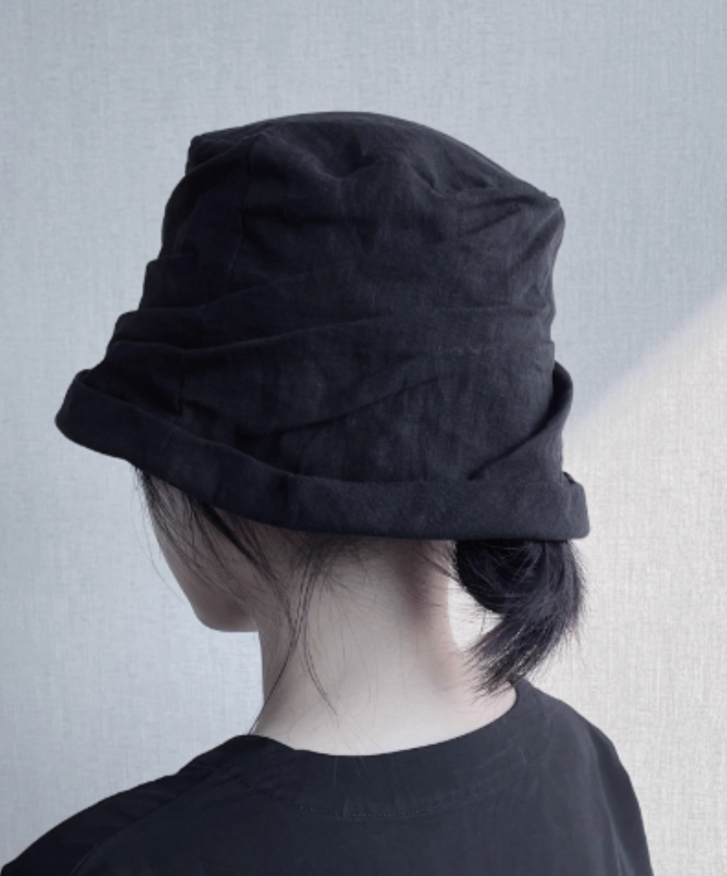 dark pleated cotton and linen het EN2479