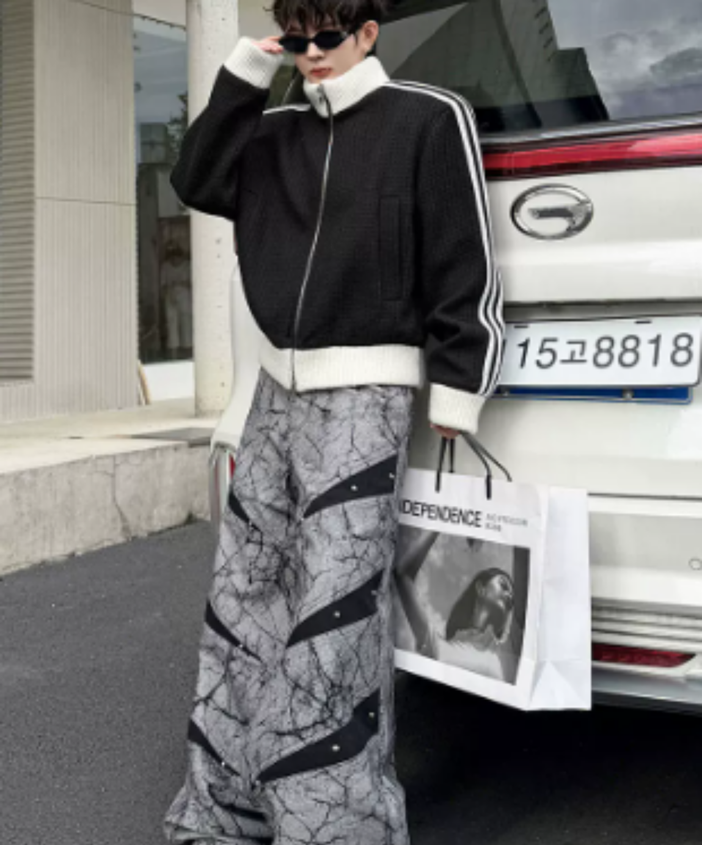stand-collar sporty style with side stripes jacket EN3159