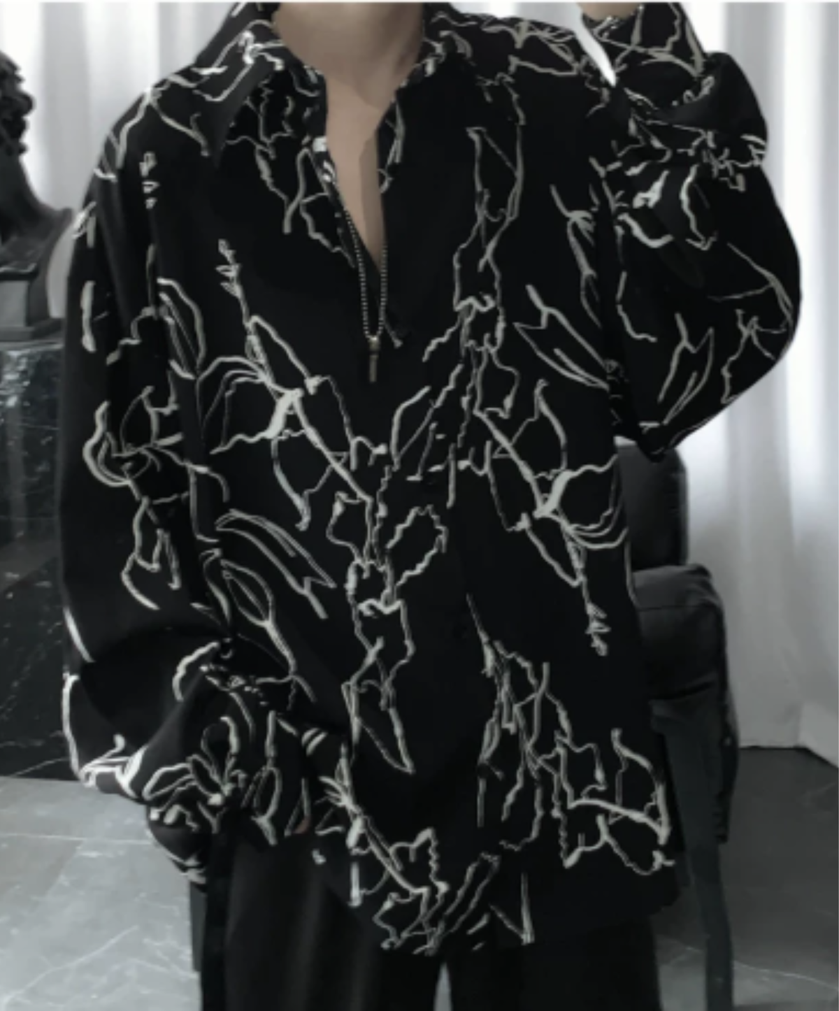 dark loose-fit line art print shirt EN3172