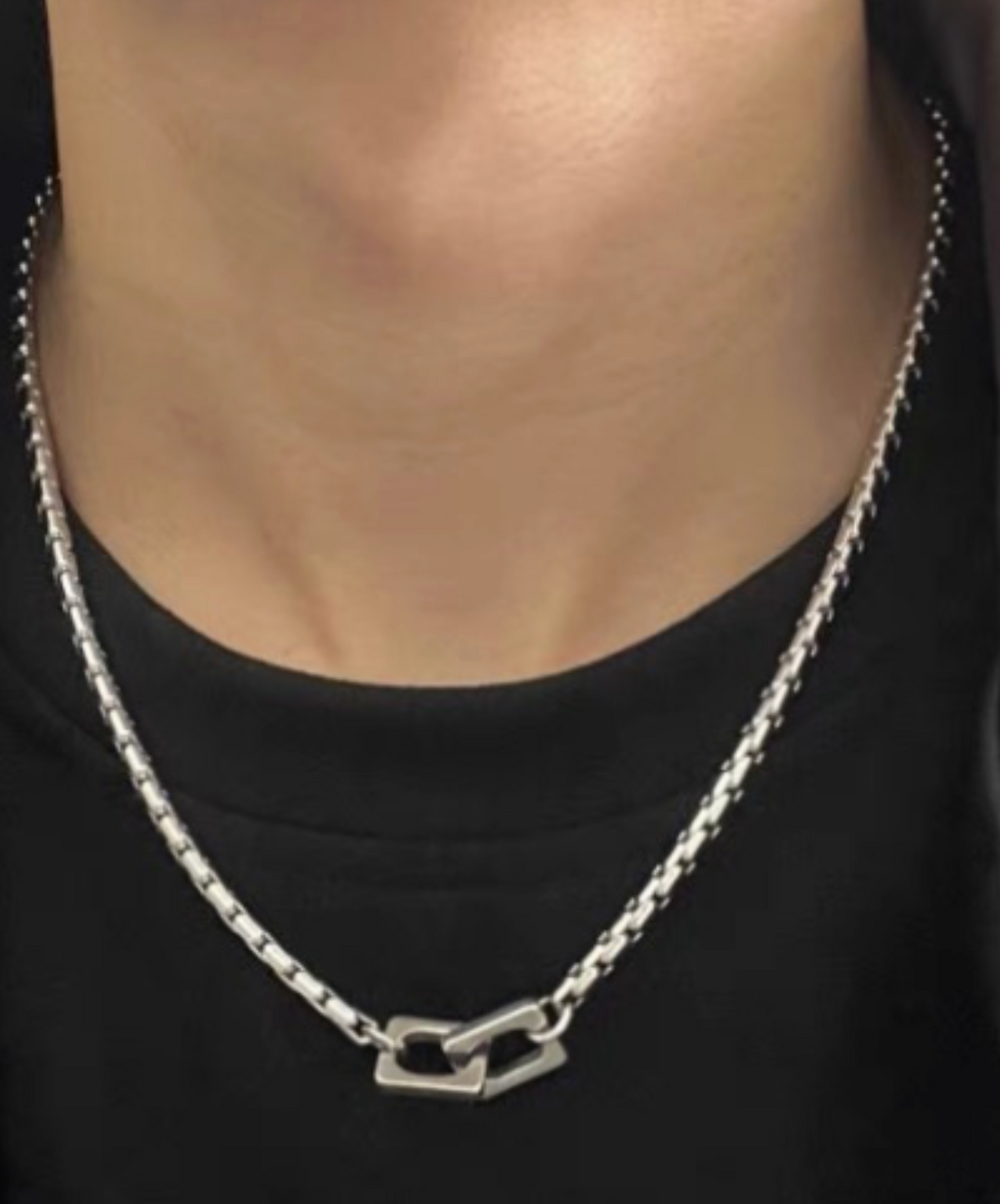 square lock design necklace EN2642