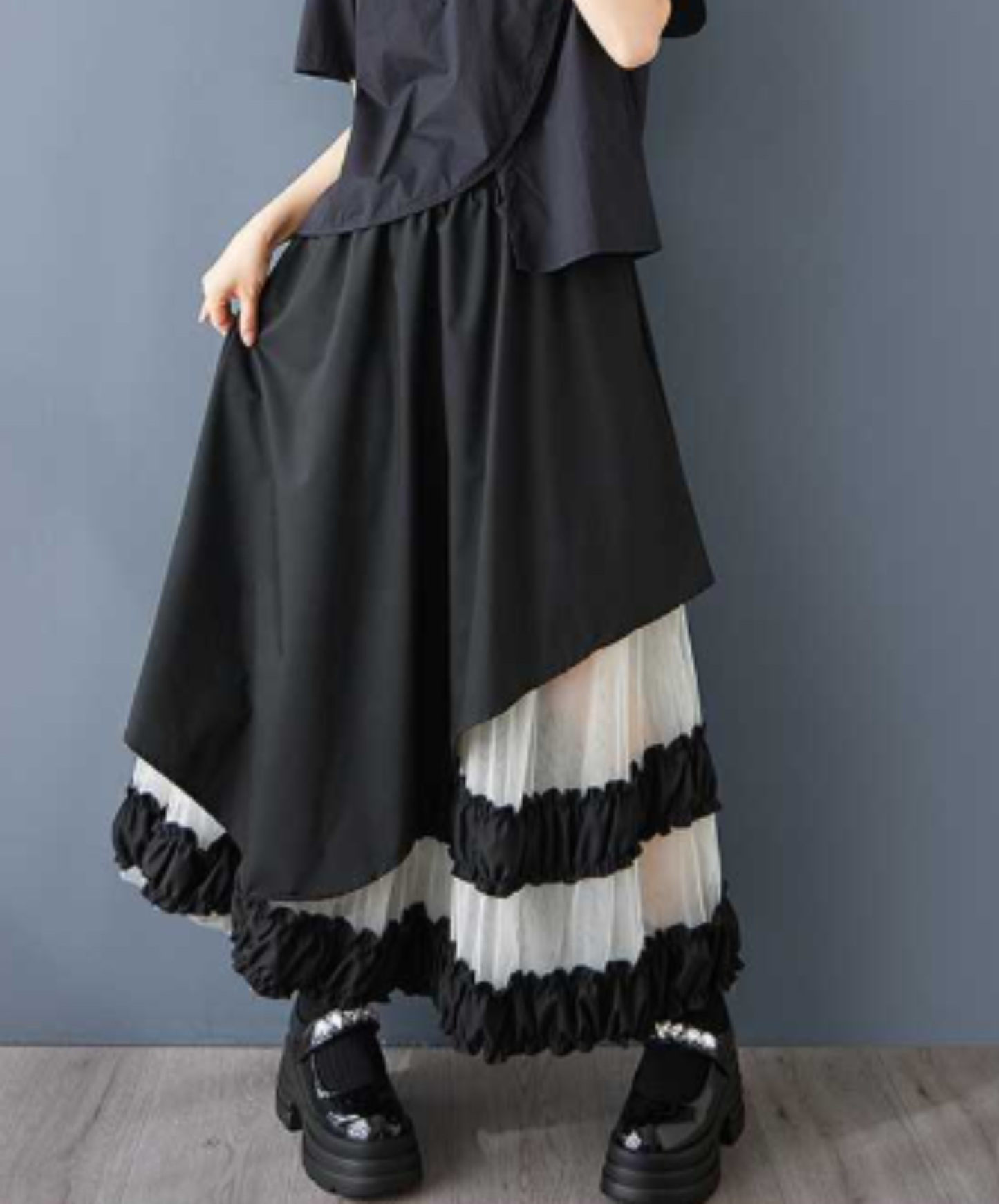 asymmetric style combining tulle and ruffles skirt EN3058