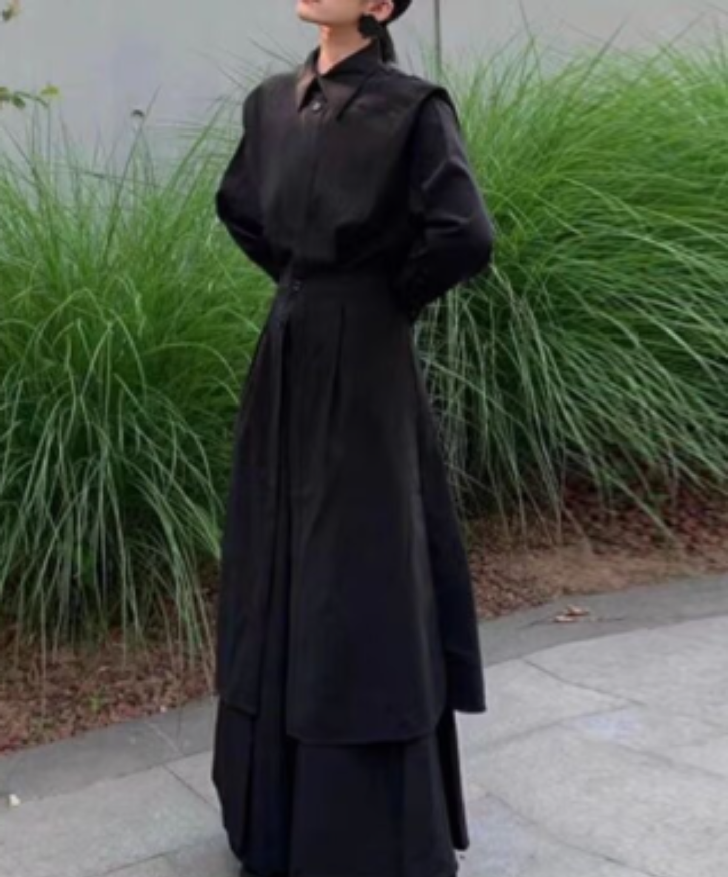 slim-fit waist-defining style long shirt EN3095