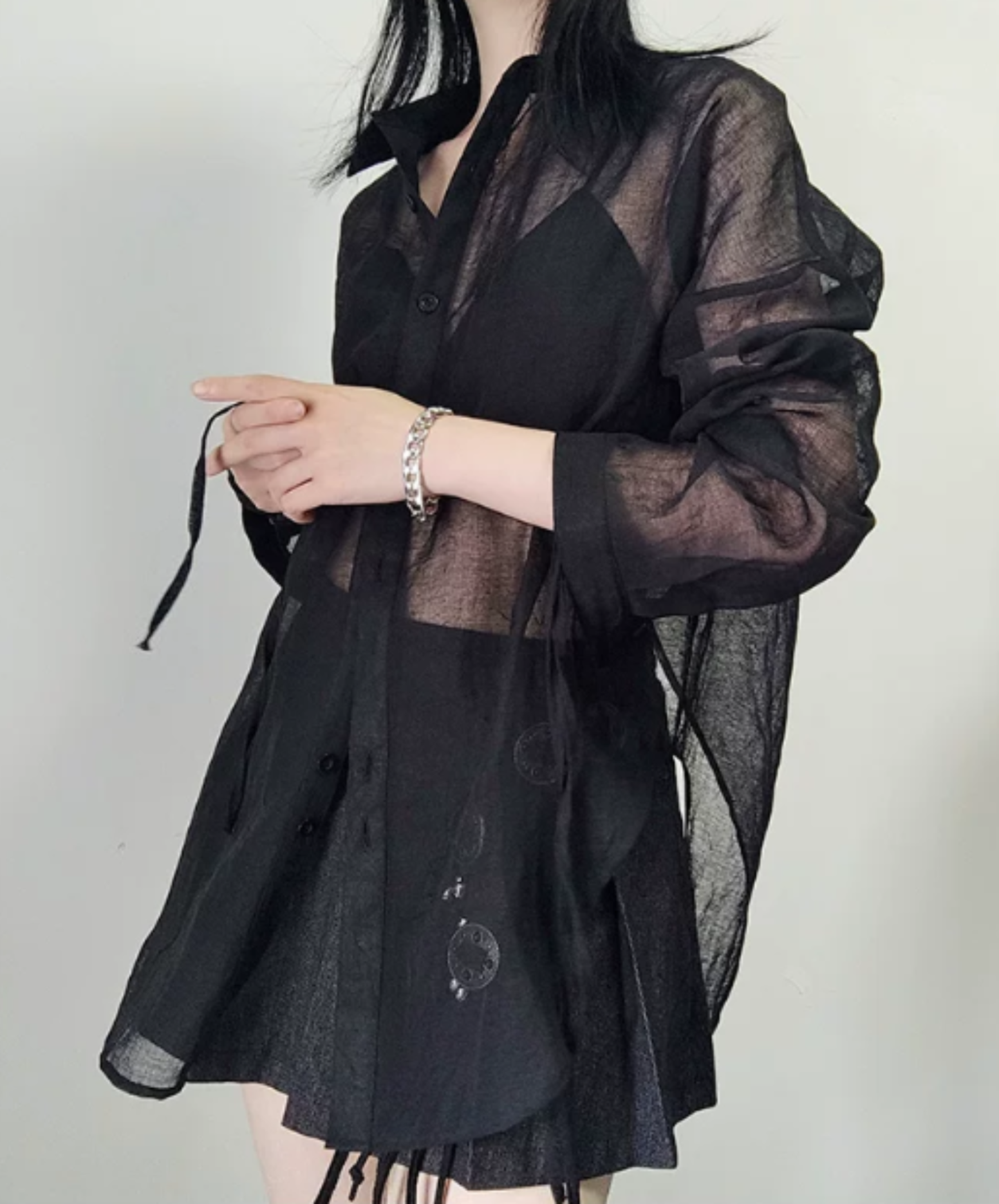 dark back slit sheer shirt EN2885