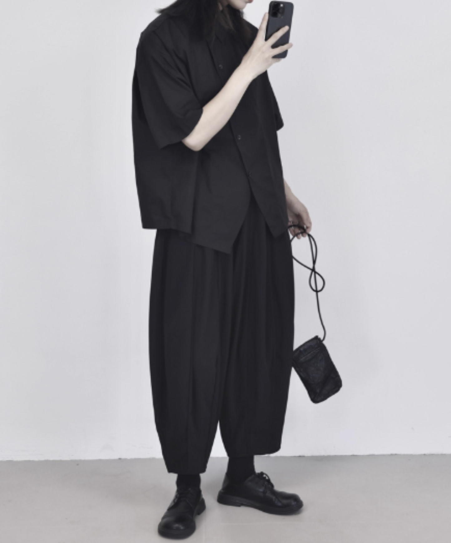 diagonal placket design, mid-length shirt EN2970