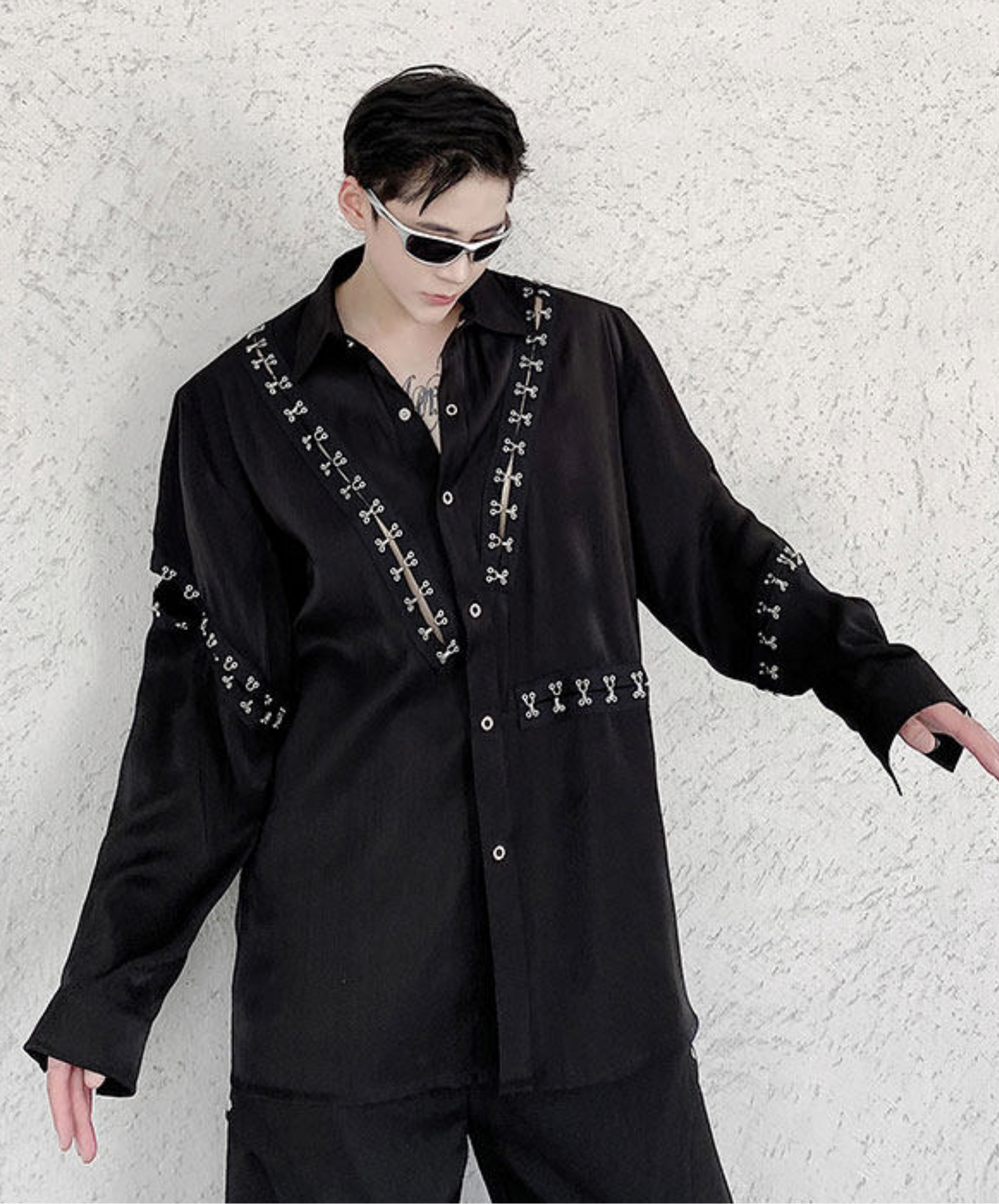 dark metal parts patchwork design shirt EN2782