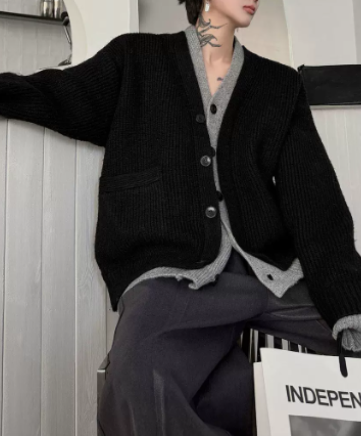 layered-look loose silhouette cardigan EN3254