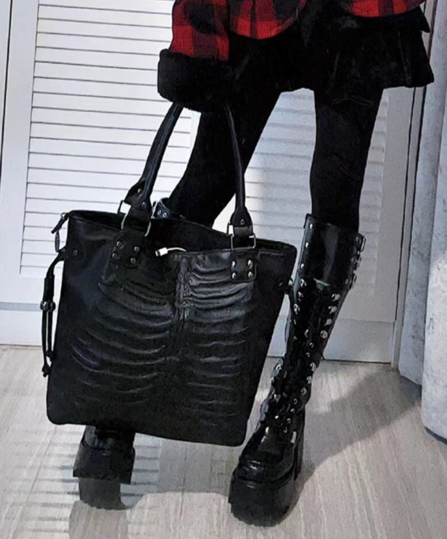 dark gothic bone embossed tote bag EN1771